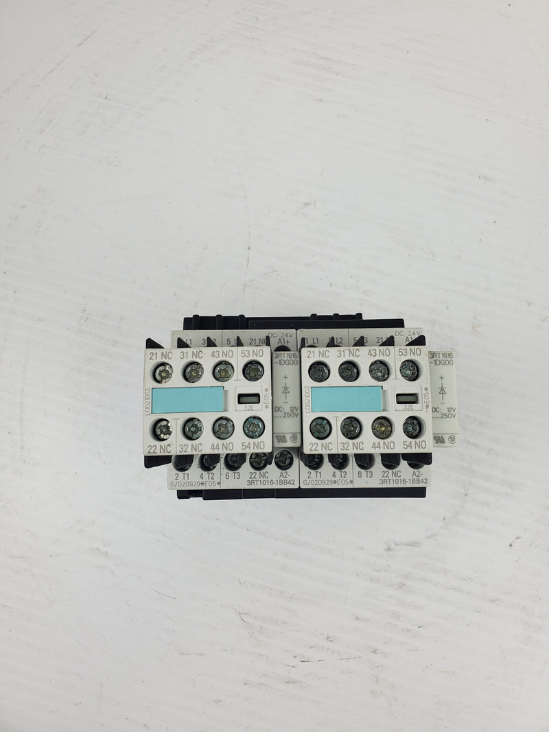 Siemens 3RT1016-1BB42 Contactor With 3RH1911-1FA22 Contact Block (Set of 2)