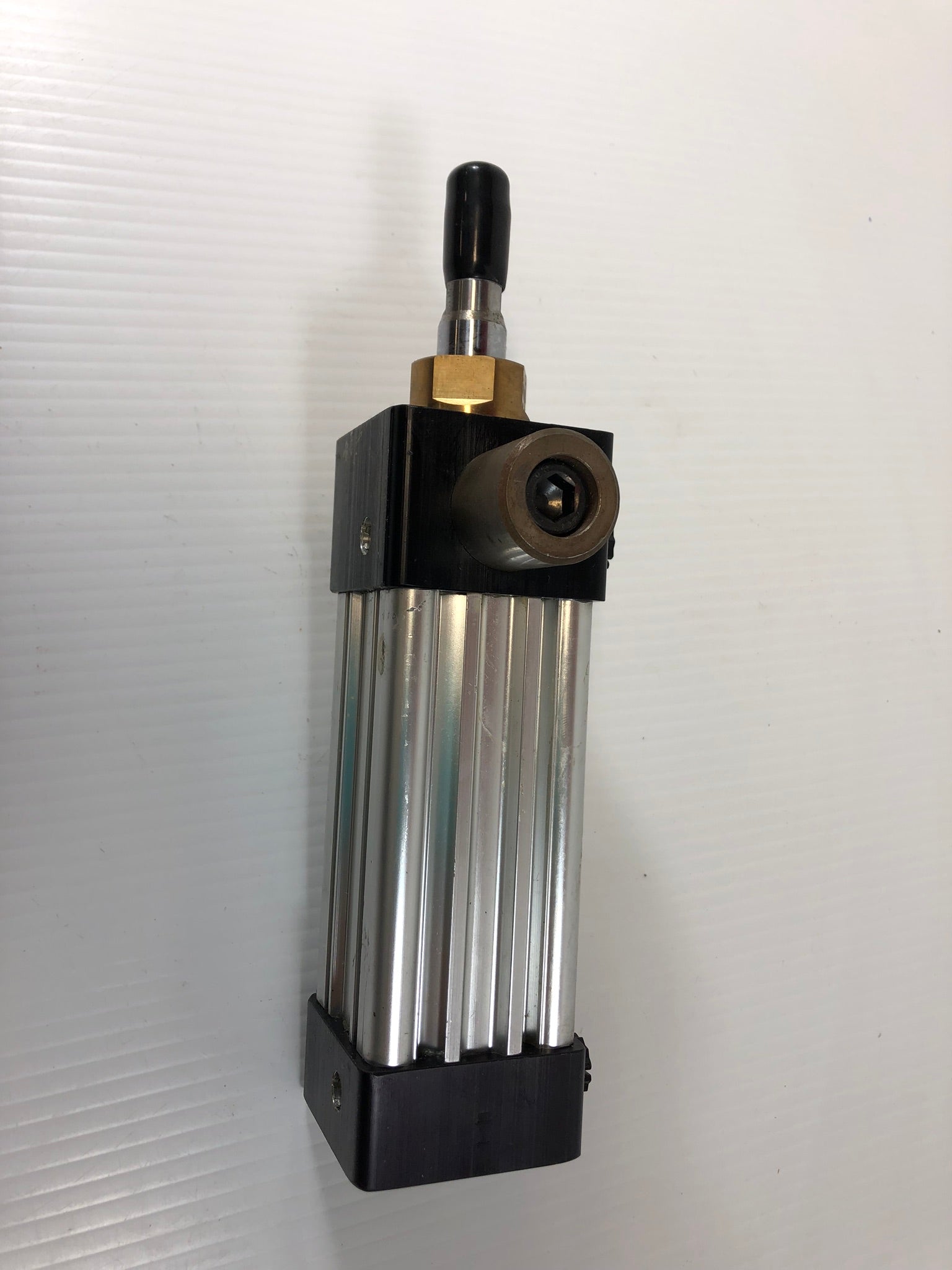 Fleetwood Goldco Wyard 300908 Pneumatic Air Cylinder 250 PSI
