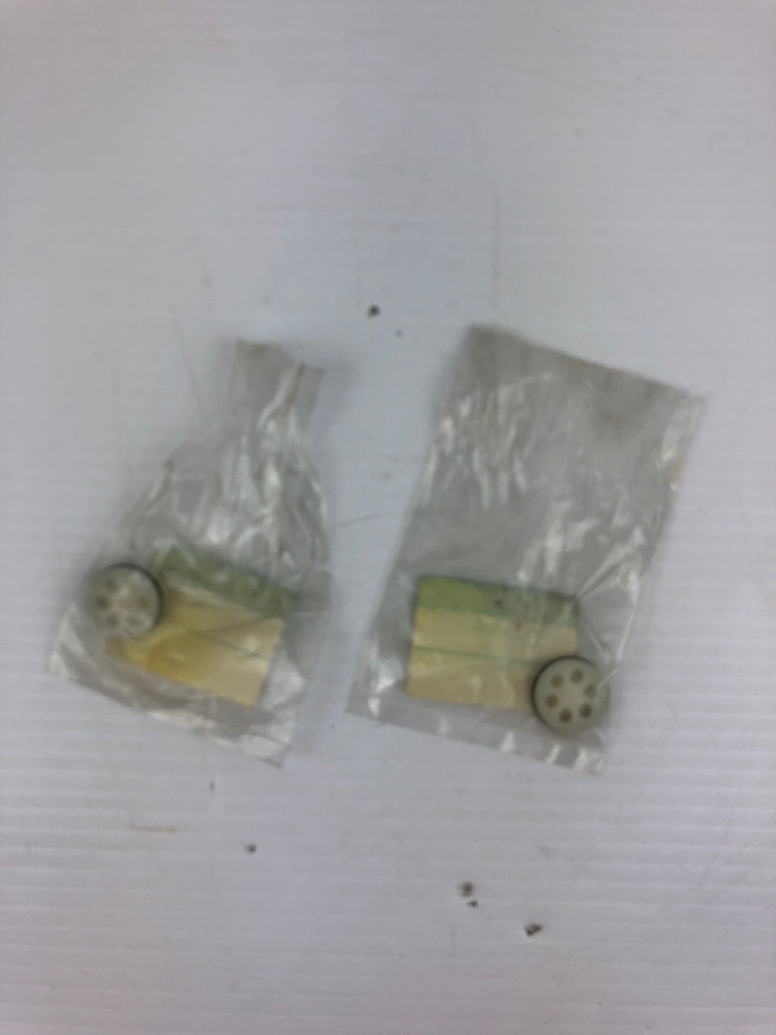 CKD 4L9-108 Valve Repair Replacement Piece (Lot of 2)