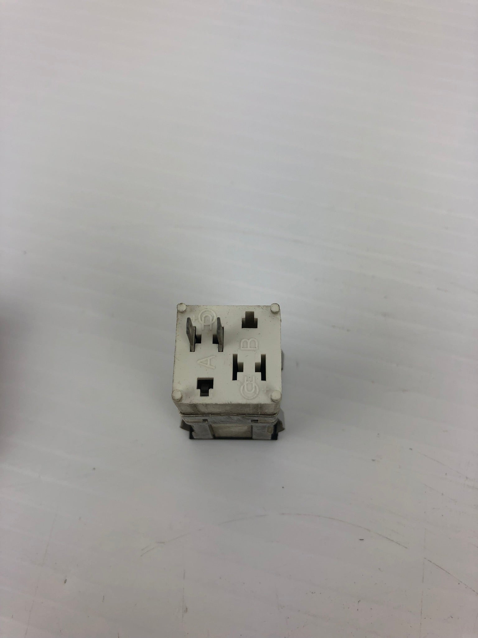 Micro Switch 8717 AML 41 Series Lamp 28V (Lot of 2)