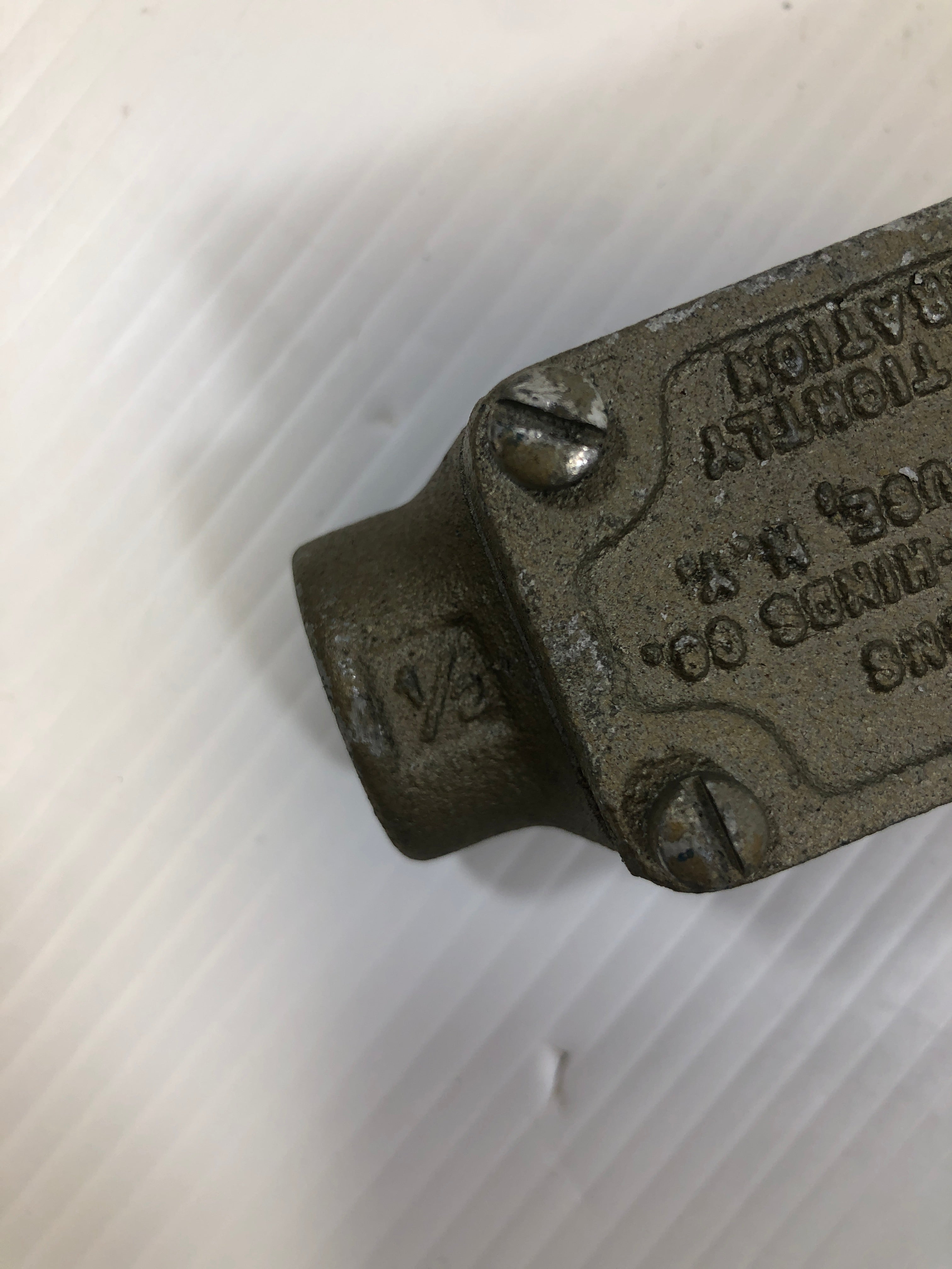 Crouse Hinds OEC 1 Explosion Proof Conduit Body Outlet Box 1/2"