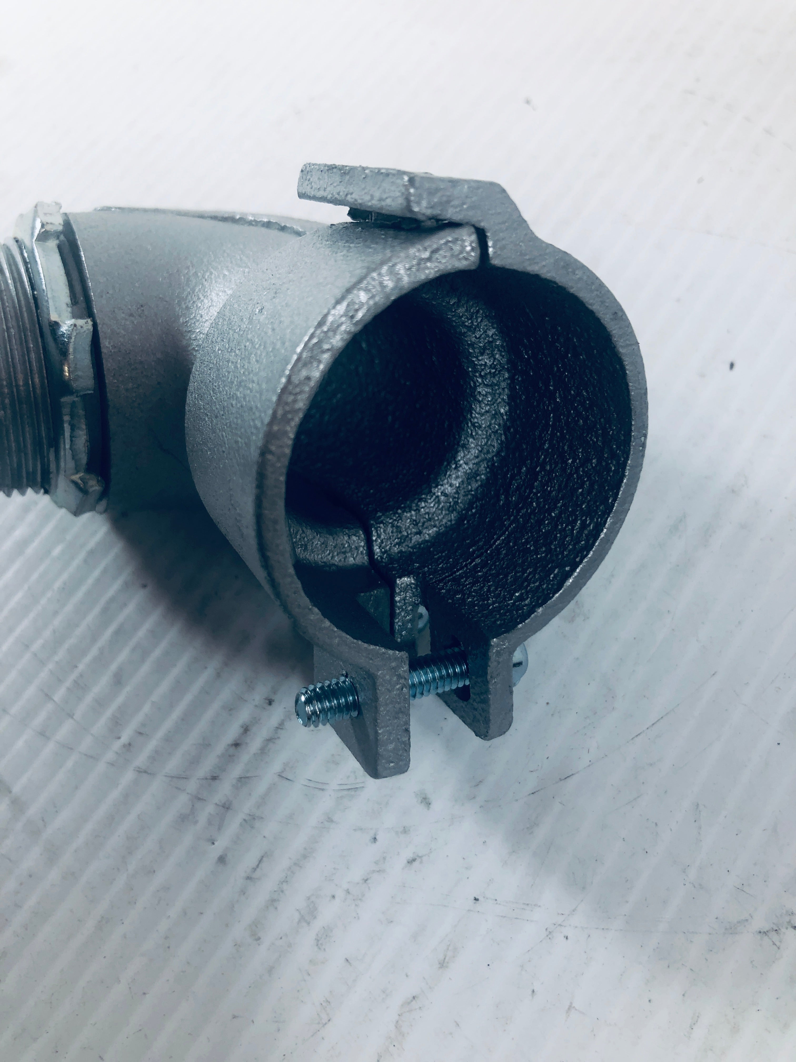 Steel City 1-1/4" Squeeze Connector 90 Degree Angle XC-494