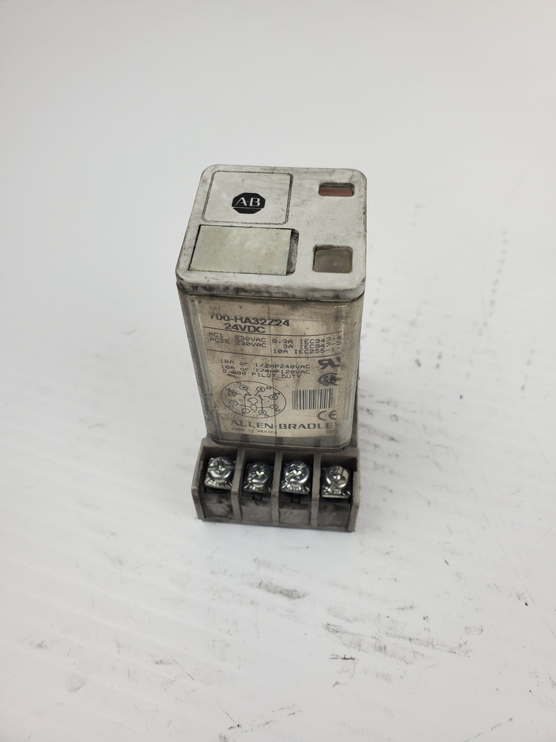 Allen-Bradley 700-HA32Z24 Series C 24VDC Relay With Socket