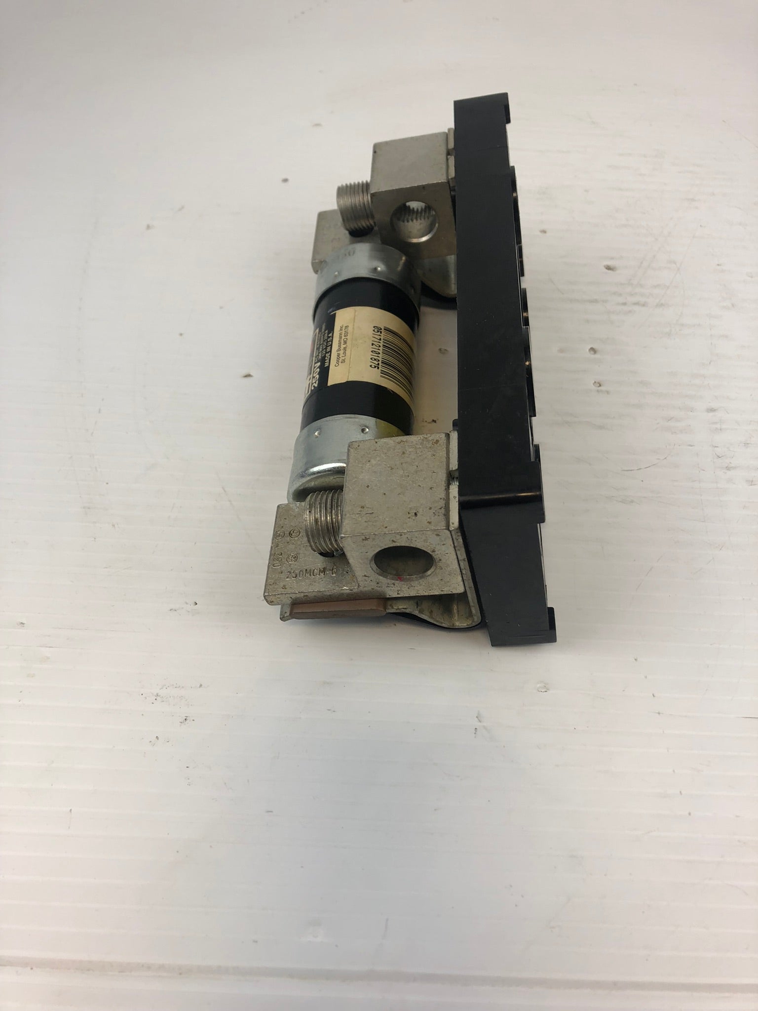 Fusetron Bussmann FRN-R-150 Dual Element Time Delay Fuse with Holder R25200-1CR