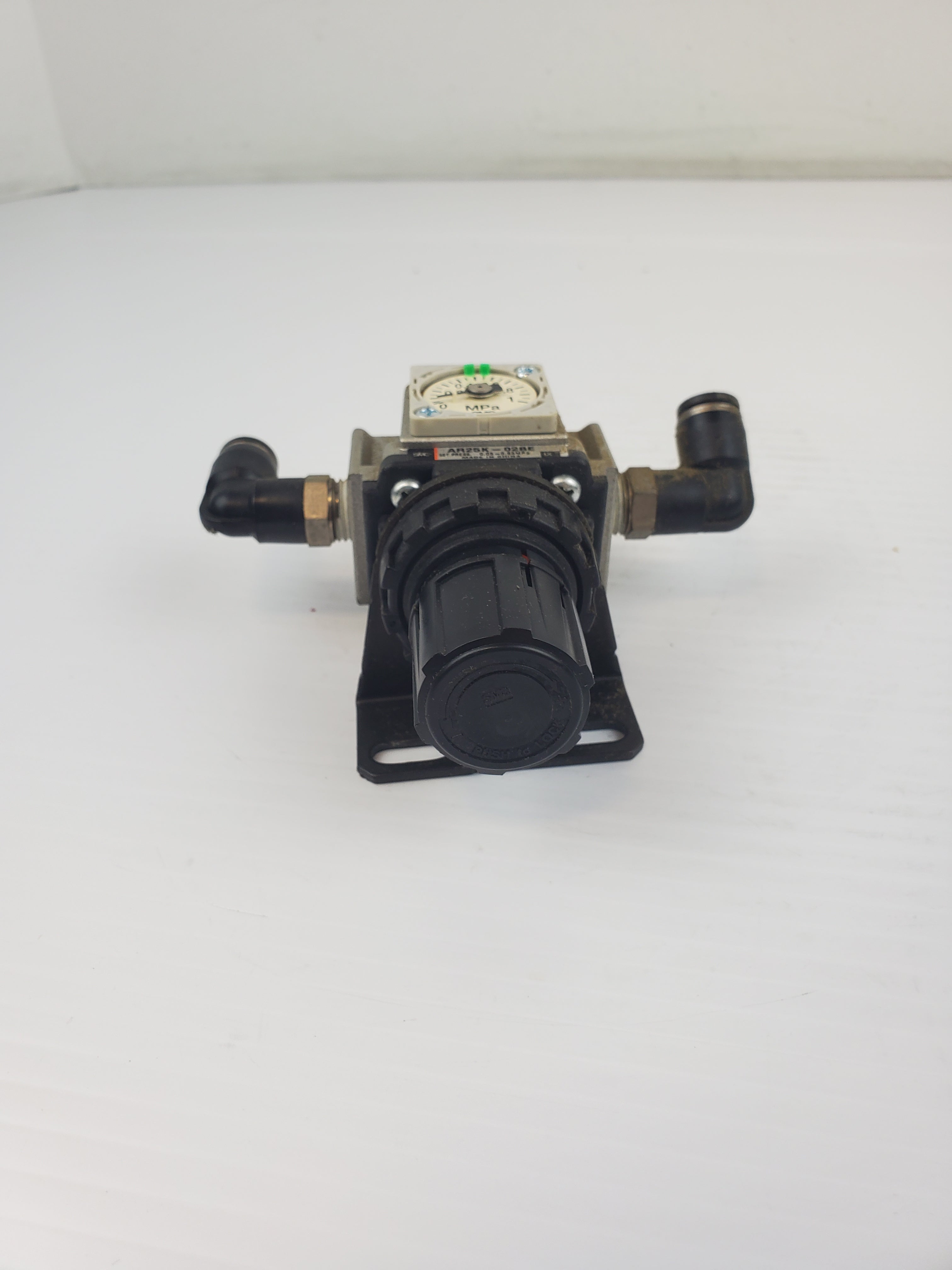 SMC AR25K-02BE Regulator Set Press 0.05-0.85MPa