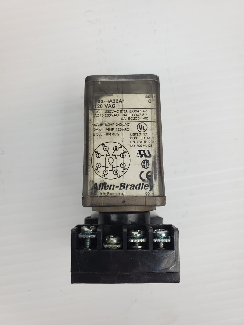 Allen-Bradley 700-HA32A1 Series C 120VAC Relay With 700-HN125 Socket Series A