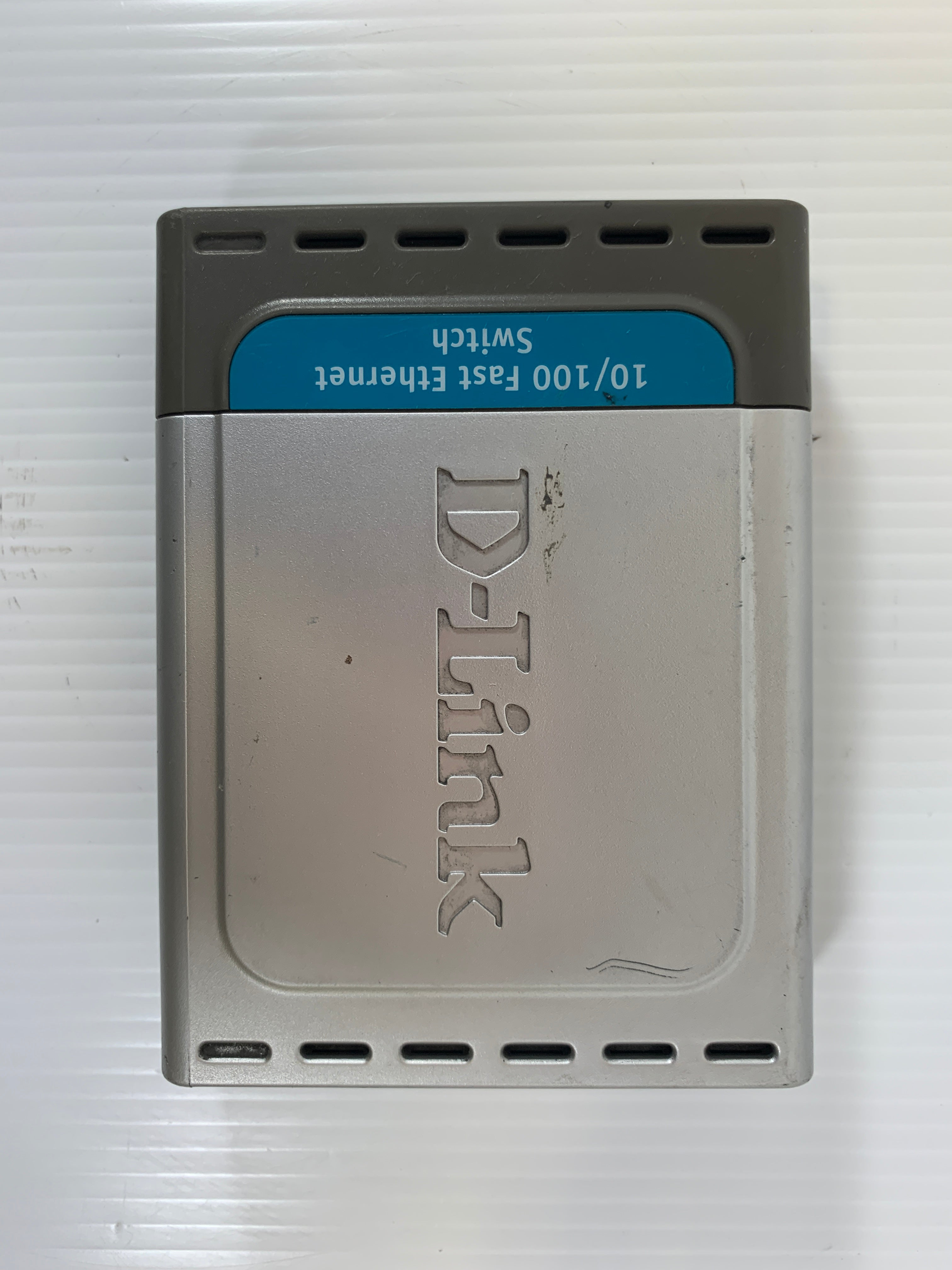 D-Link DSS-5+ Ethernet Switch 10/100