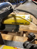 Enerpac RC108 Hydraulic Cylinder Pump Assembly 10 Ton w/Gauge 10000 PSI 700 Bar