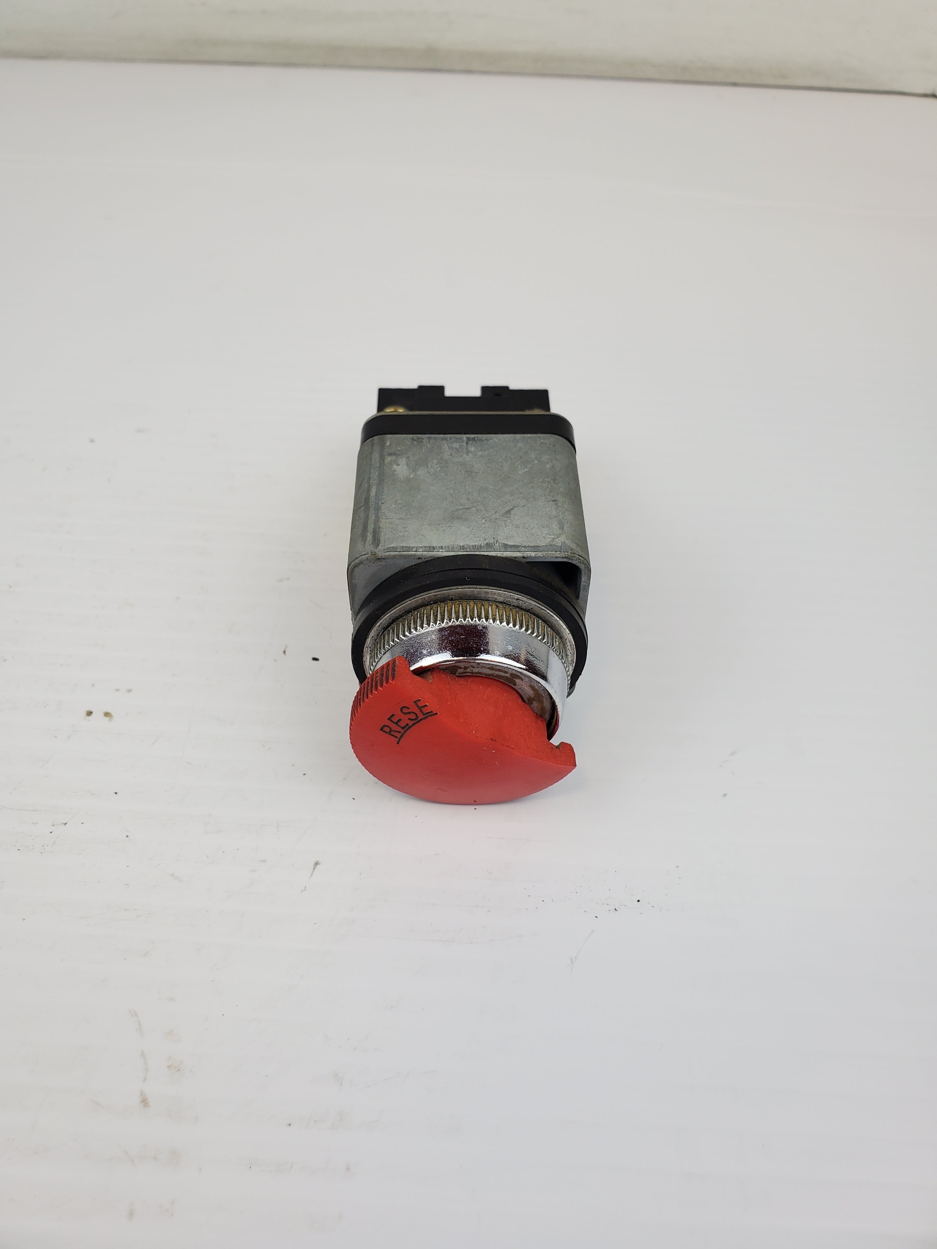 Fuji Electric 70C-IA Red Reset Button - Broken Plastic Red Button
