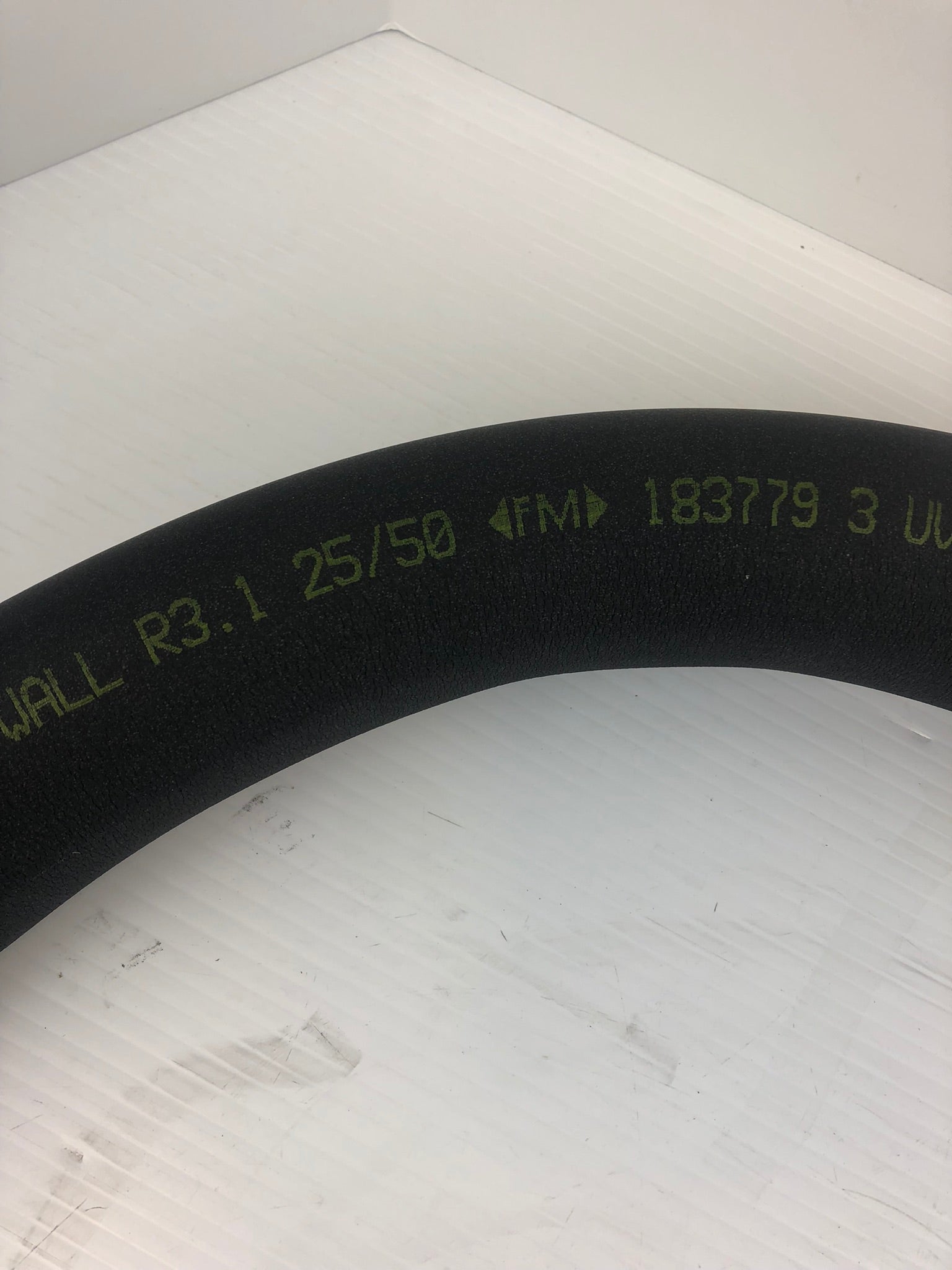 K-FLEX 183779 3VV 1/2" Thick Pipe Insulation Tube 1-1/8" Inner Diameter 6' Long