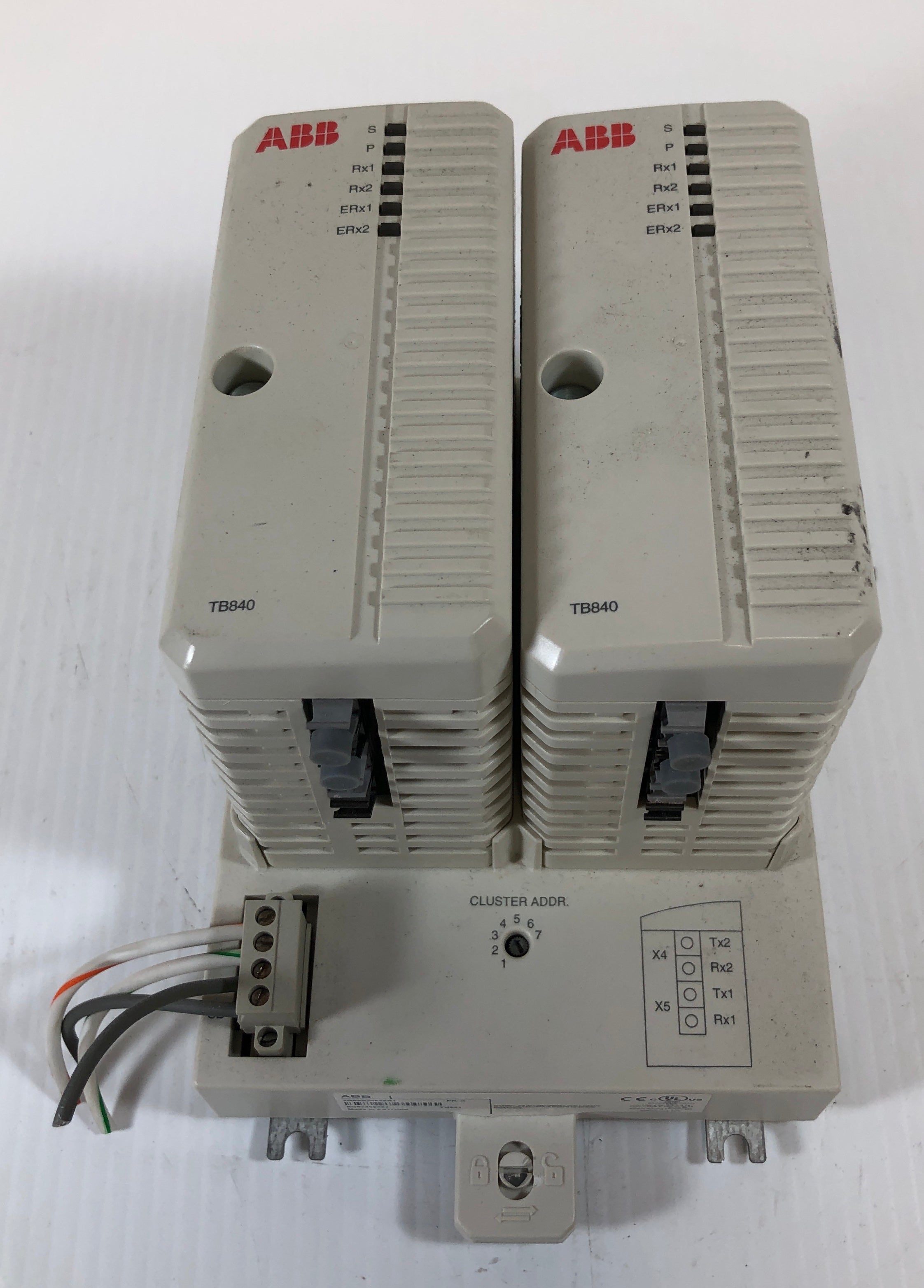 ABB Modulebus 3BSE021456R1 3BSE020848R1 Cluster Modem I/O Assembly