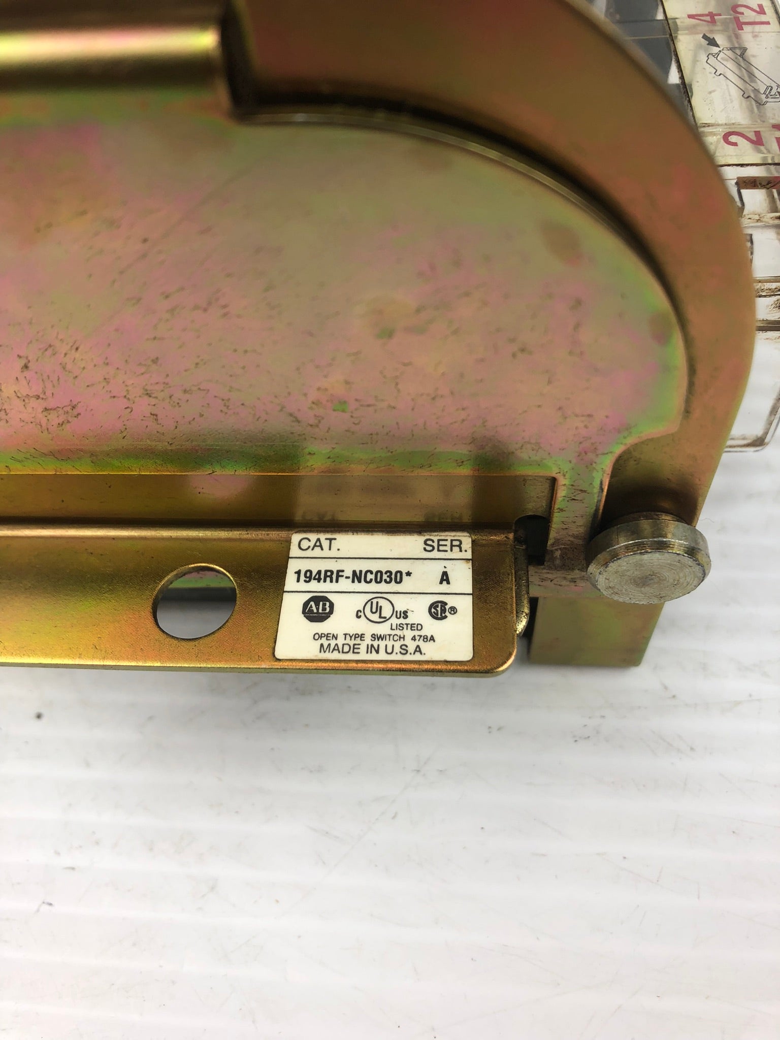 Allen-Bradley 194RF-NC030* Ser A Fused Disconnect Switch Mounted No Top Cover