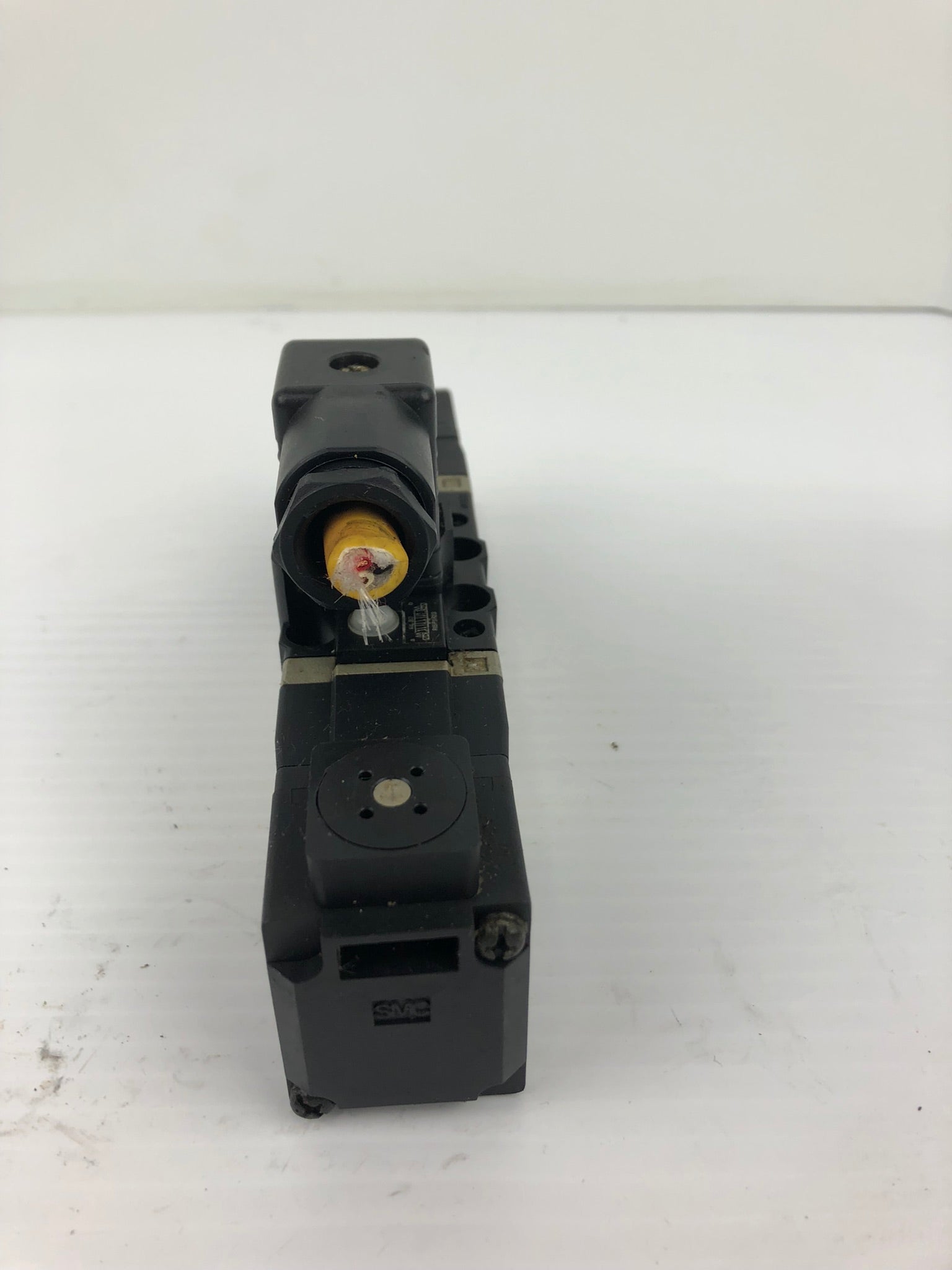 SMC VS7-6-FJG-D-9N Solenoid Valve - with UKL JALCO Connector