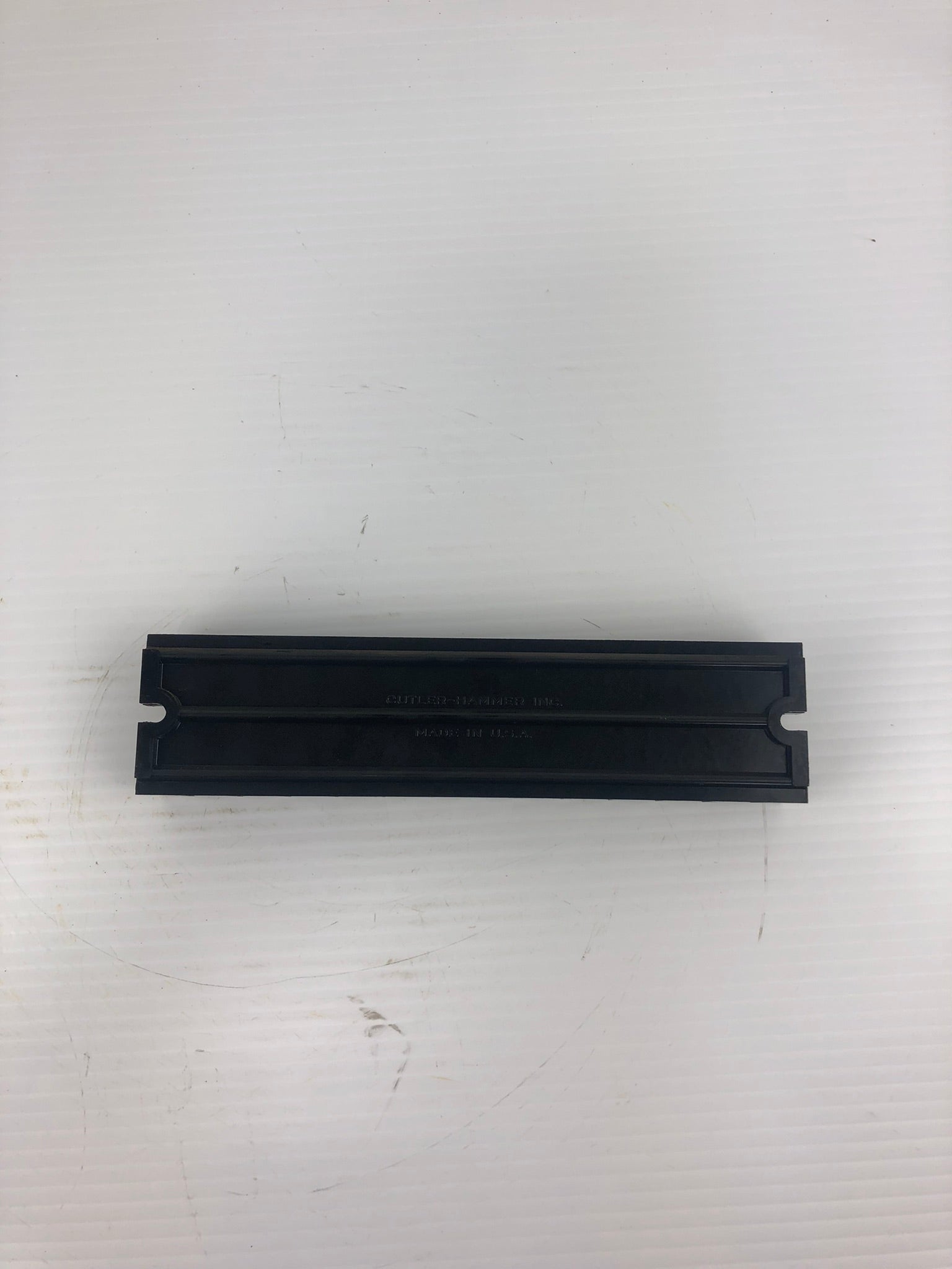 Cutler-Hammer 10987H Contact Terminal Block - 12 Slot