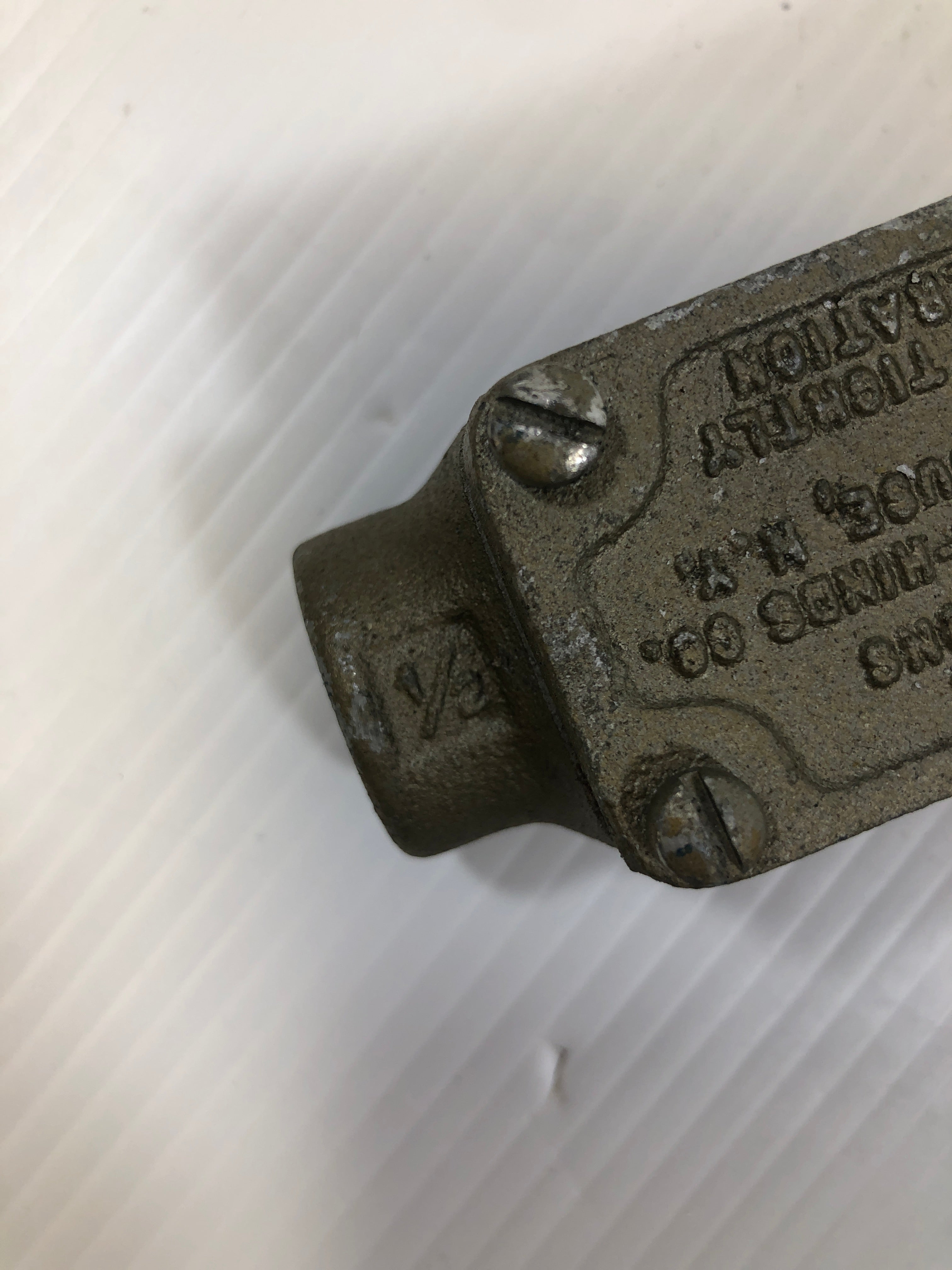 Crouse Hinds OEC 1 Explosion Proof Conduit Body Outlet Box 1/2"