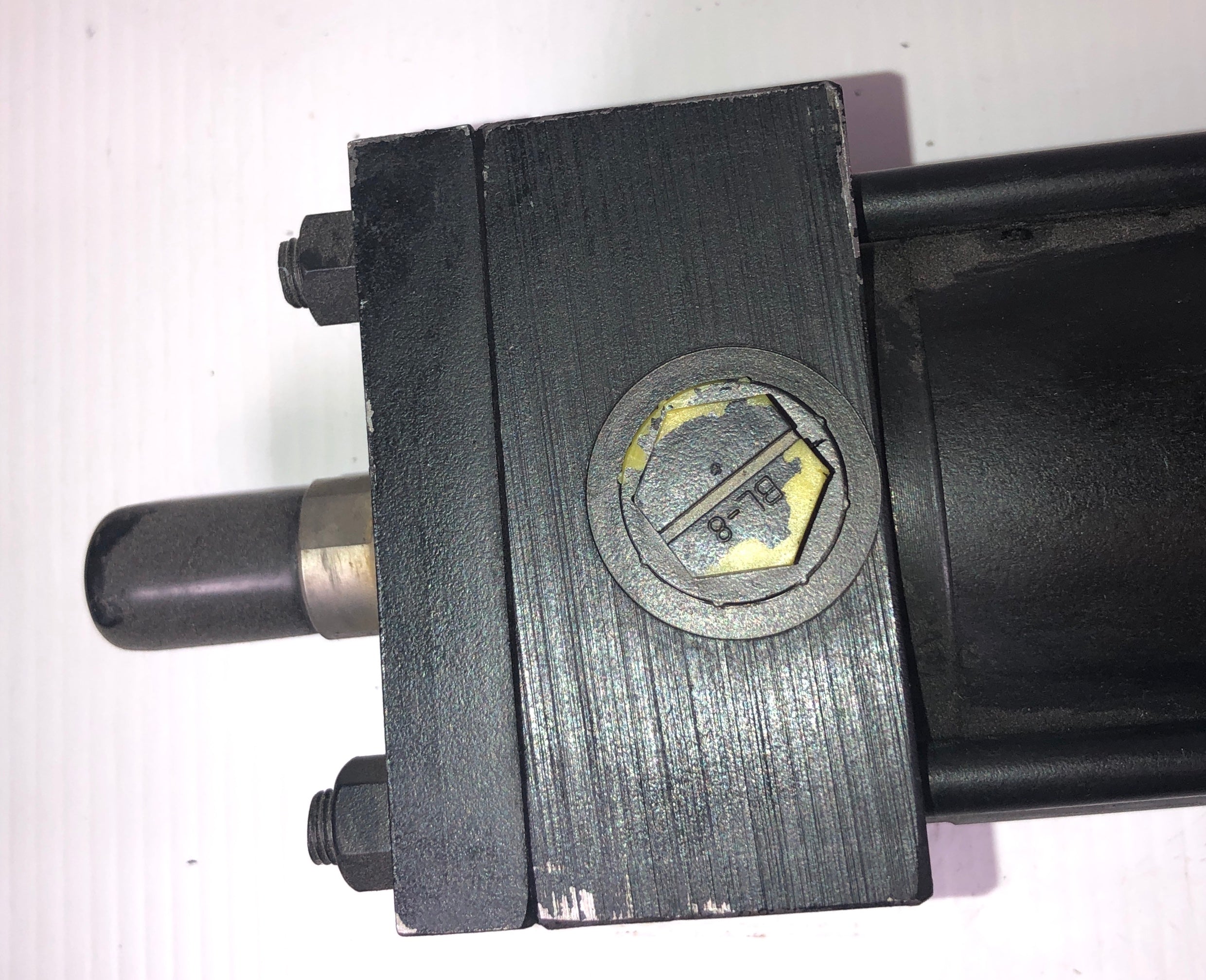 Parker 03.25 F2ALT14A Cylinder
