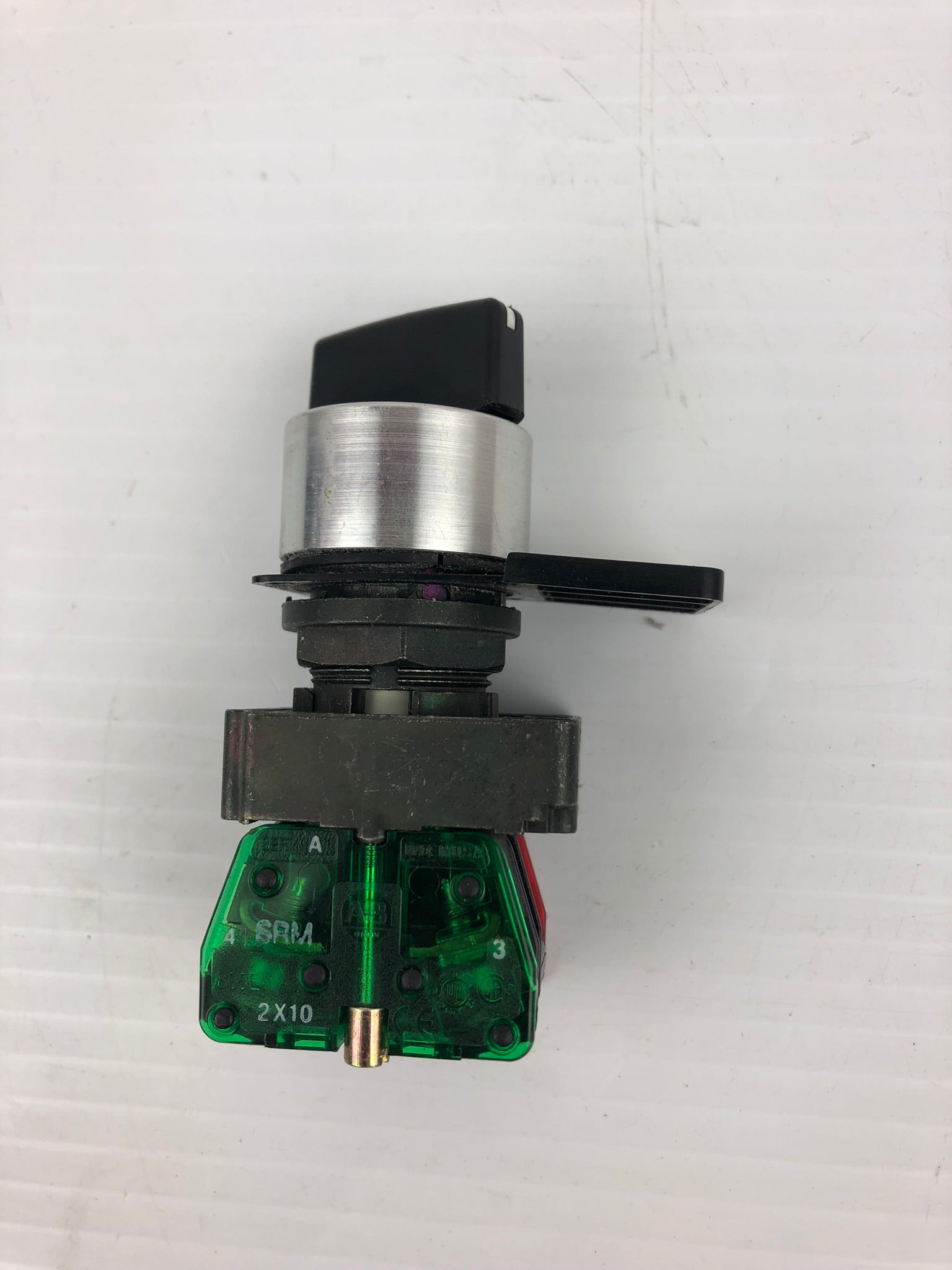 Allen-Bradley Switch Contact Block 2X01 2X10 "Rollers Auto Open" Series A
