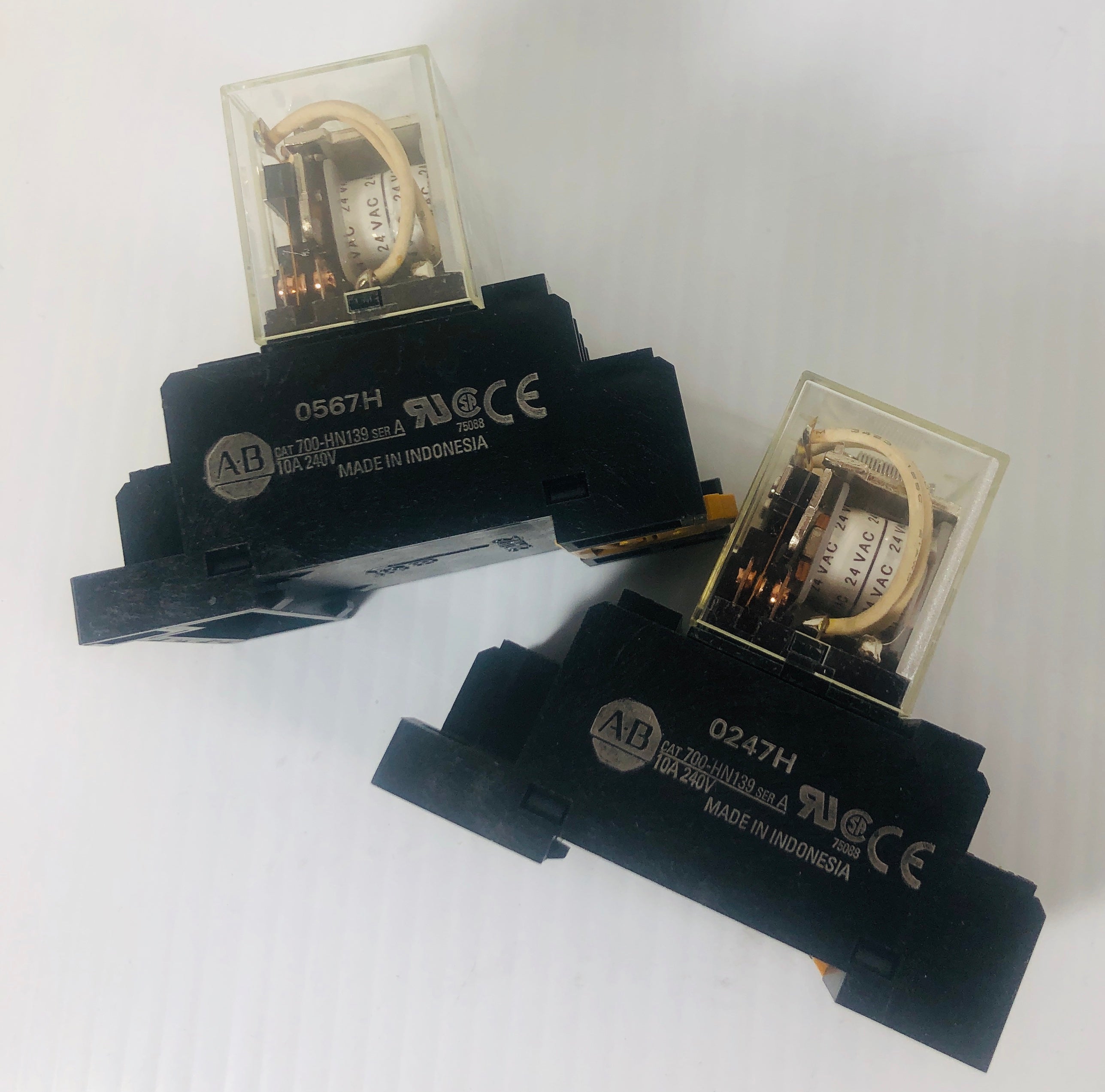 Allen-Bradley Relay 700-HF34A24 with 700-HN139 Series A Base - Lot of 2