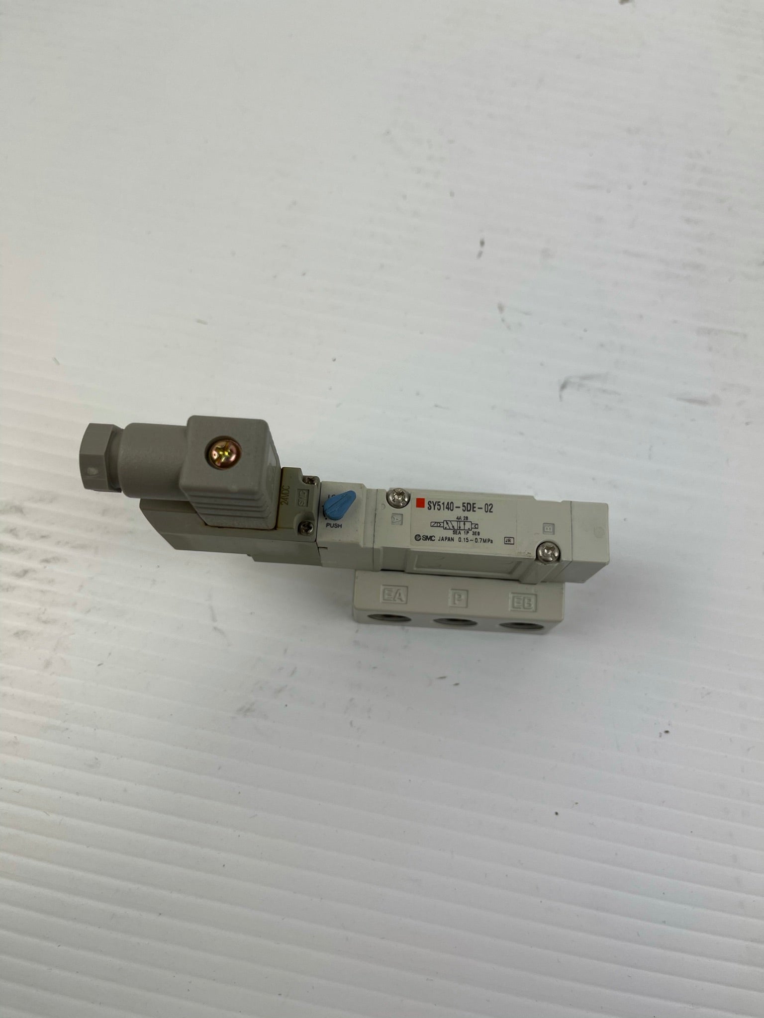 SMC Valve SY5140-5DE-02