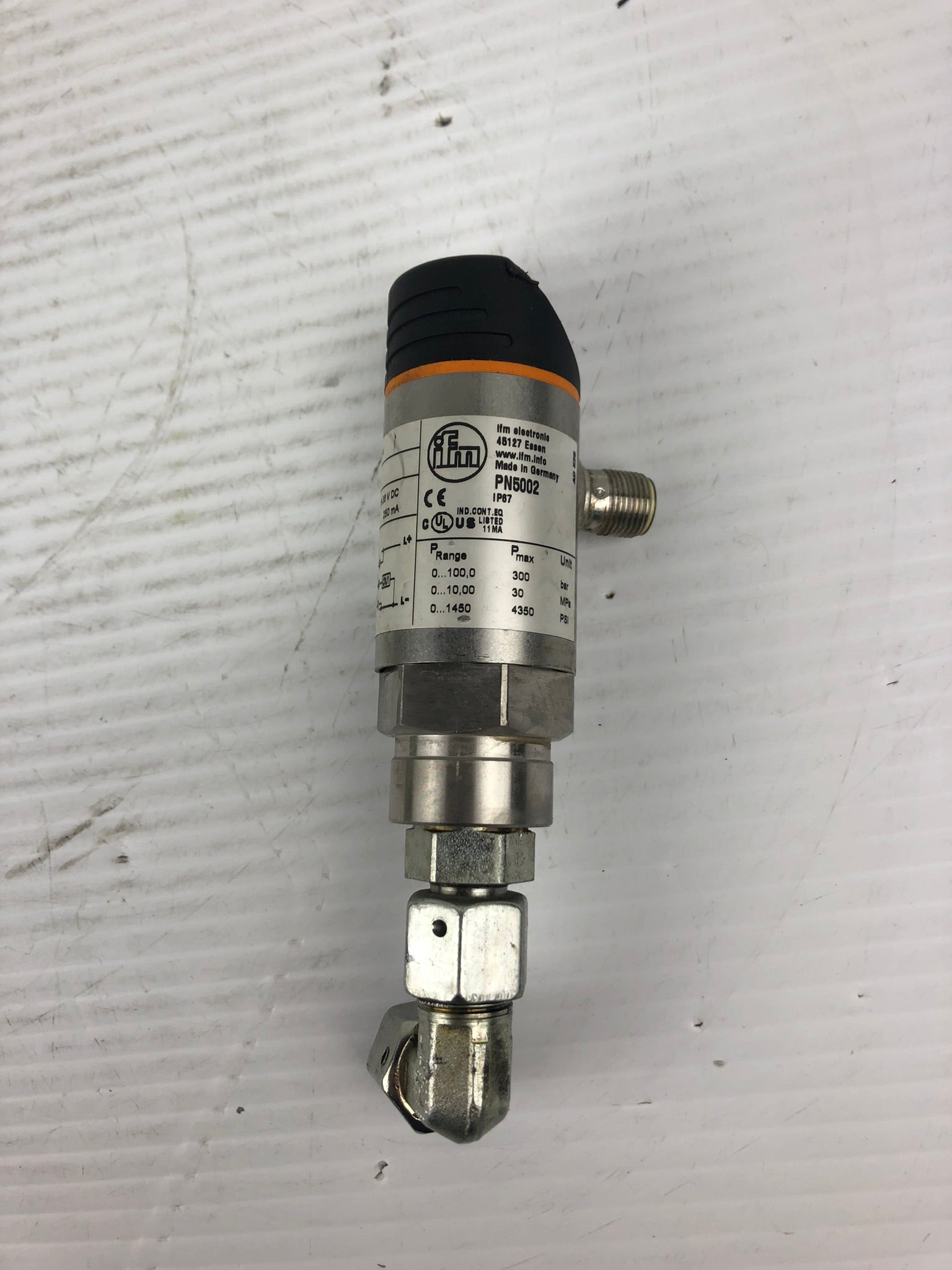 IFM PN5002 Electric Pressure Sensor with Fitting