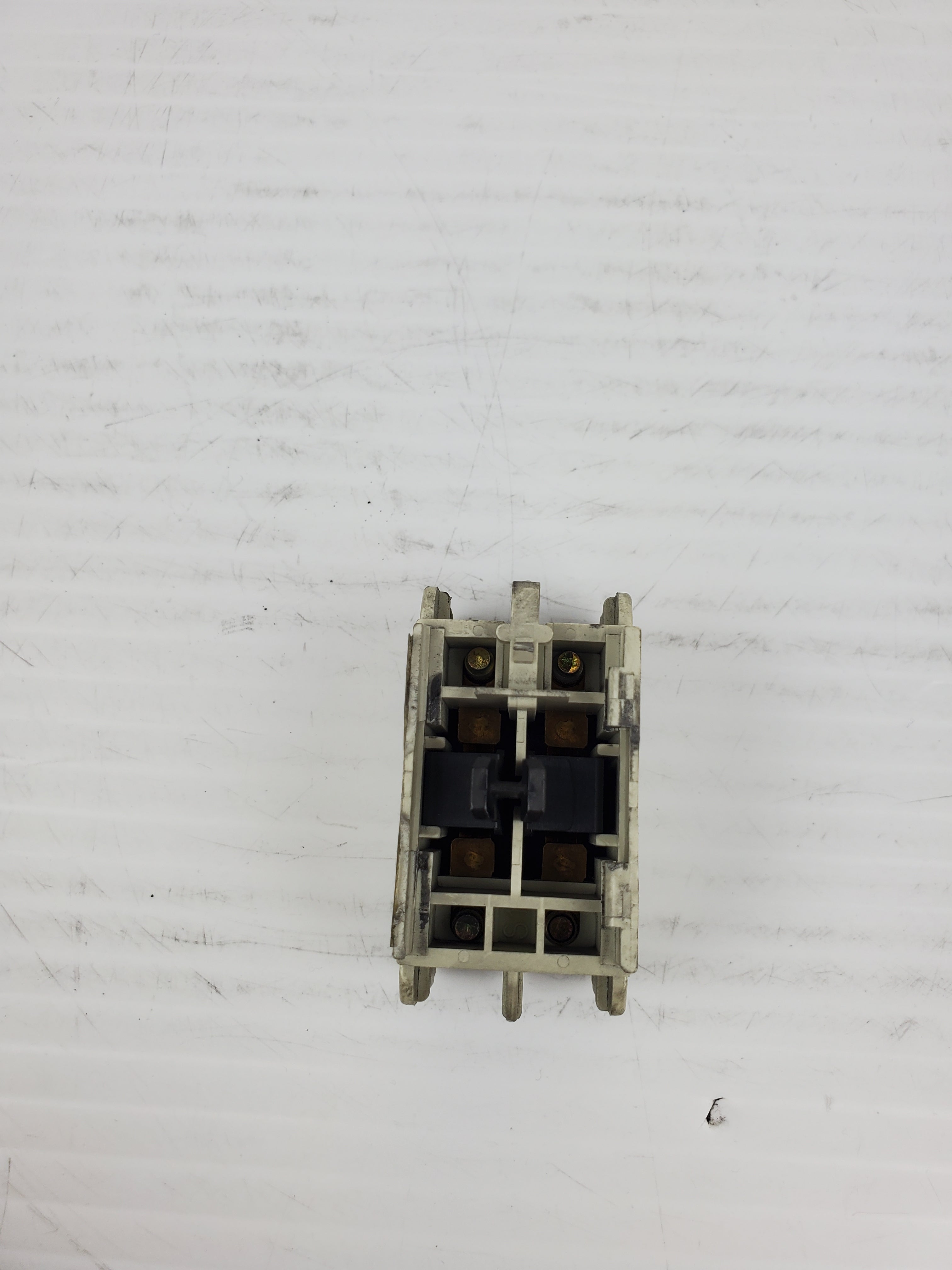 Fuji Electric SZ-A20 Auxiliary Contact A600 Q300