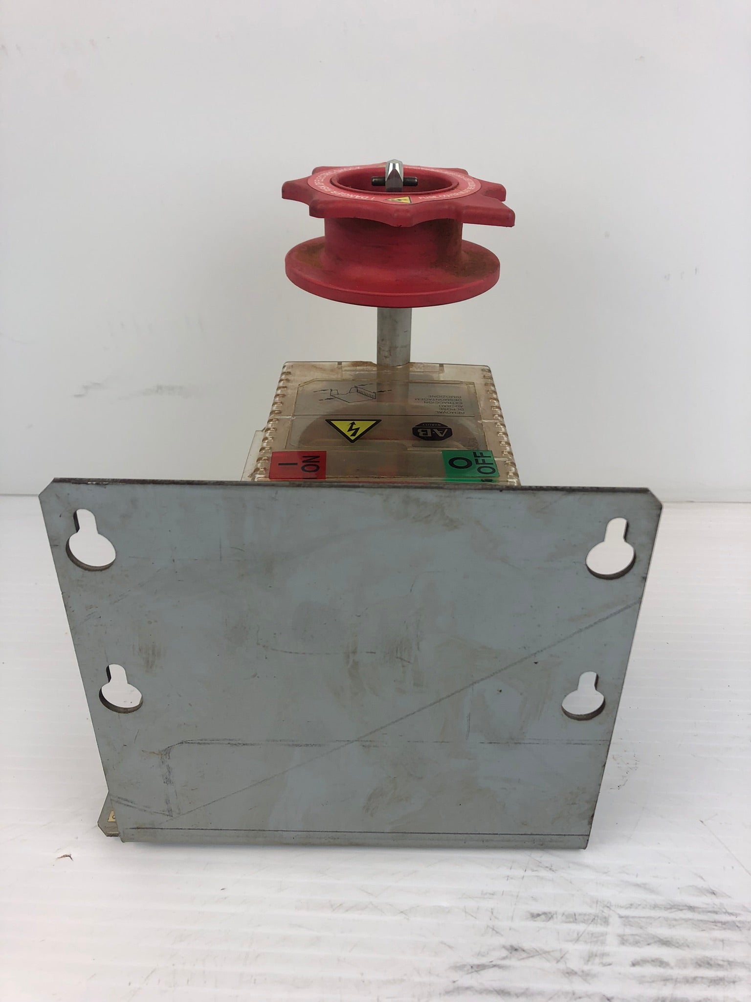 Allen-Bradley 194RF-NC030* Ser A Fused Disconnect Switch Mounted
