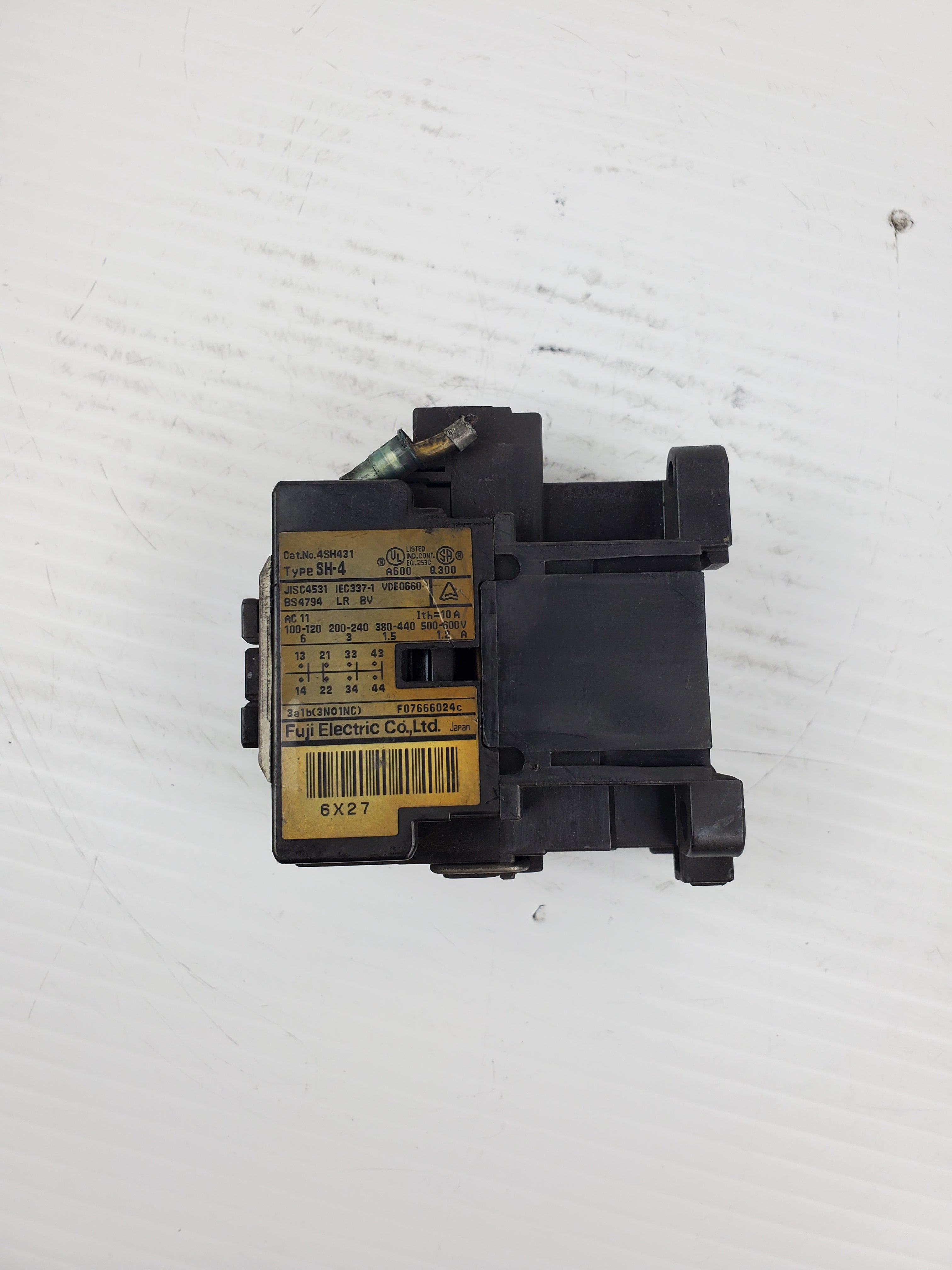 Fuji Electric 4SH431 Type SH-4 Contractor Relay A600 Q300