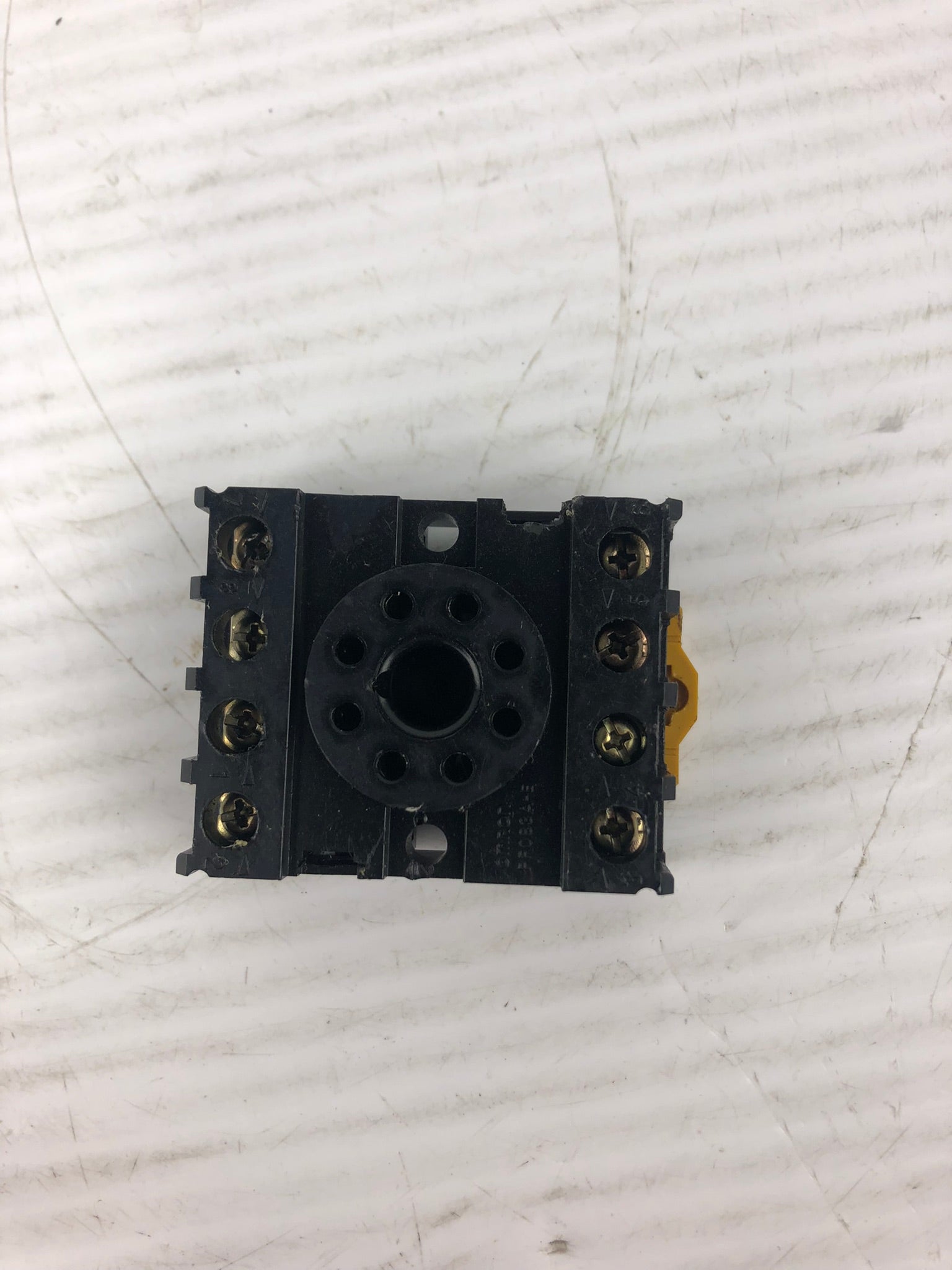 Omron RS 353-657 Relay Base PF083A-E