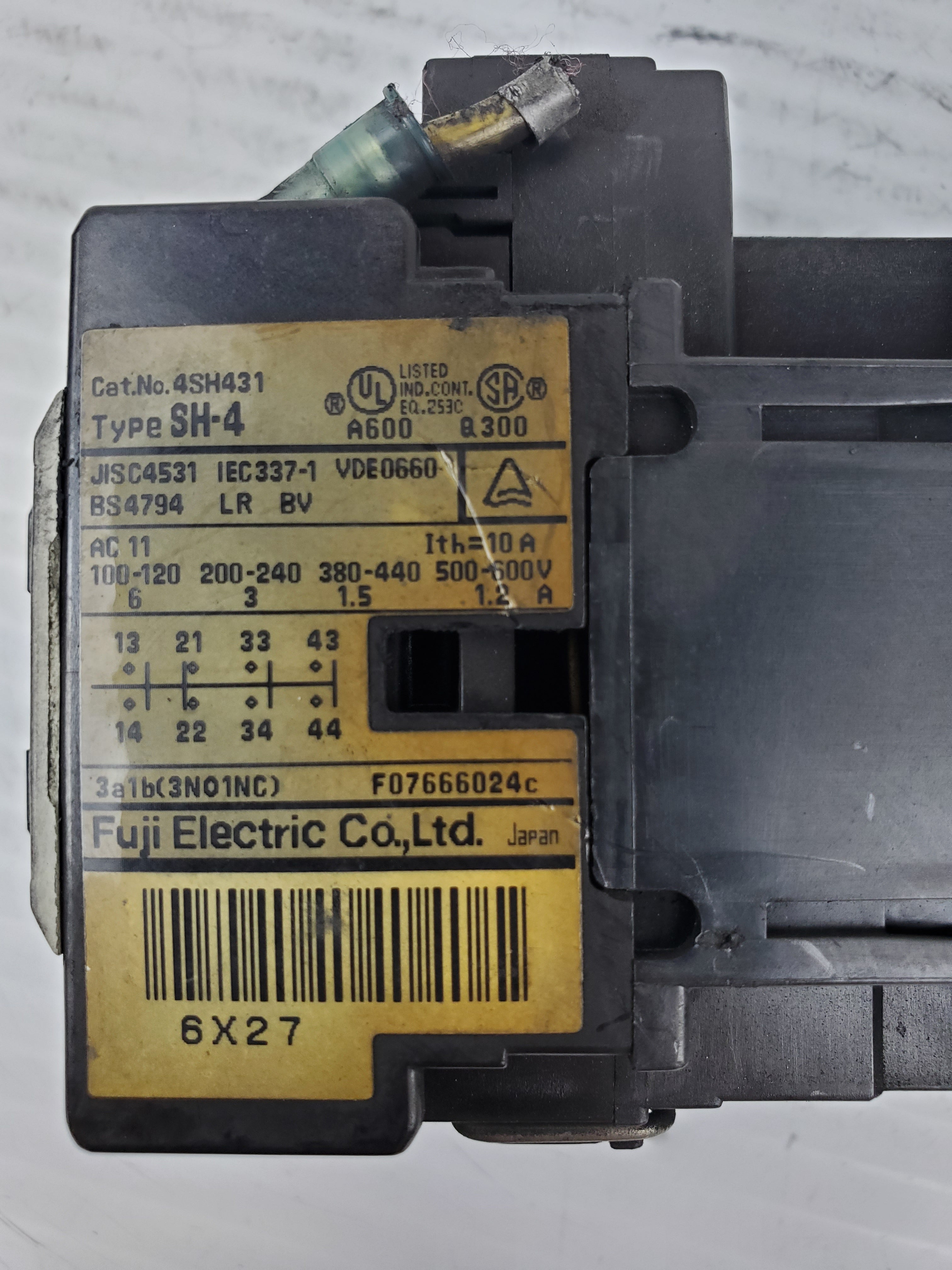 Fuji Electric 4SH431 Type SH-4 Contractor Relay A600 Q300