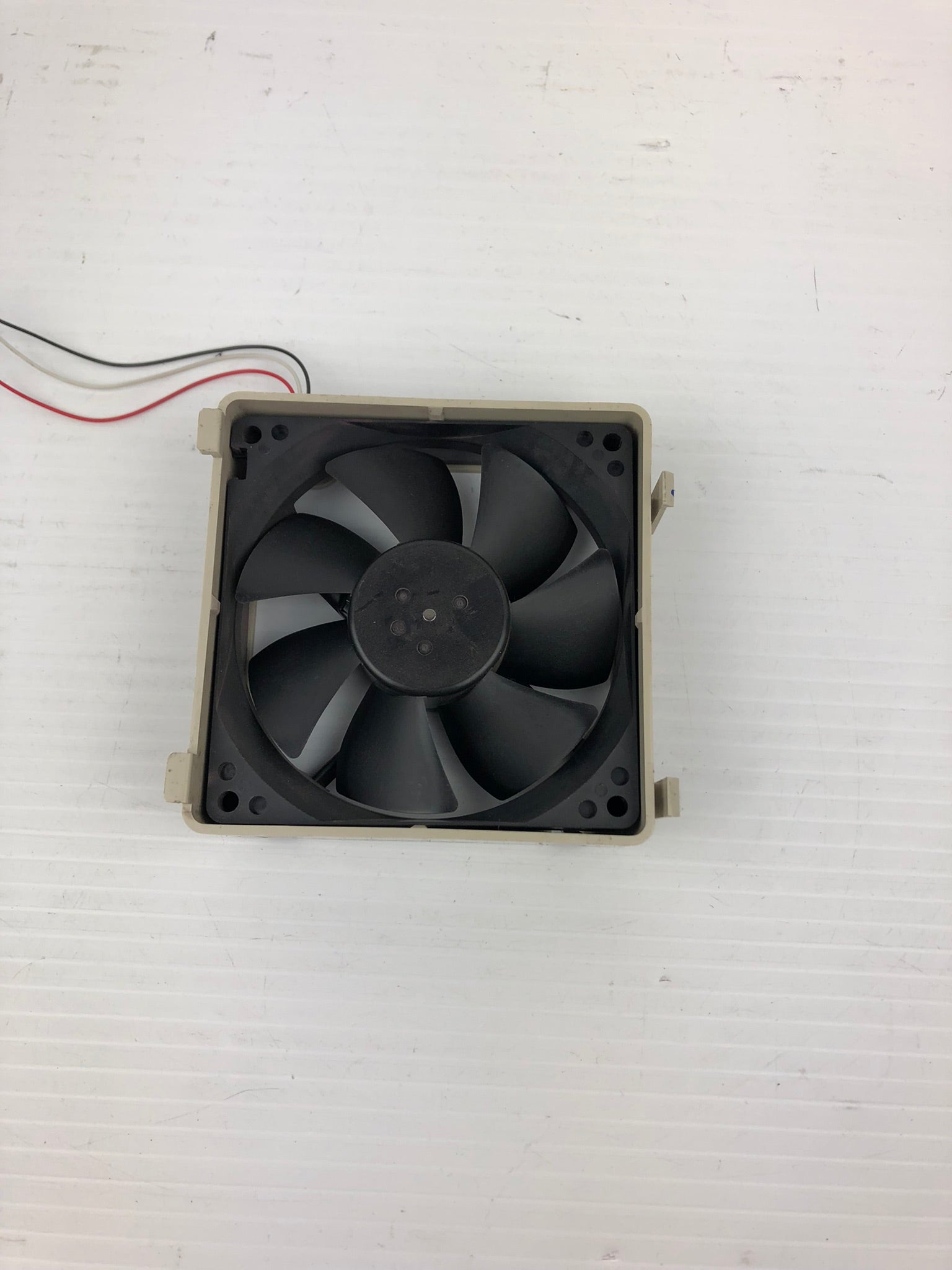 Nidec D09A-24PU 11B Machine Cooling Fan BETA SL 42781701 24VDC 0.14A