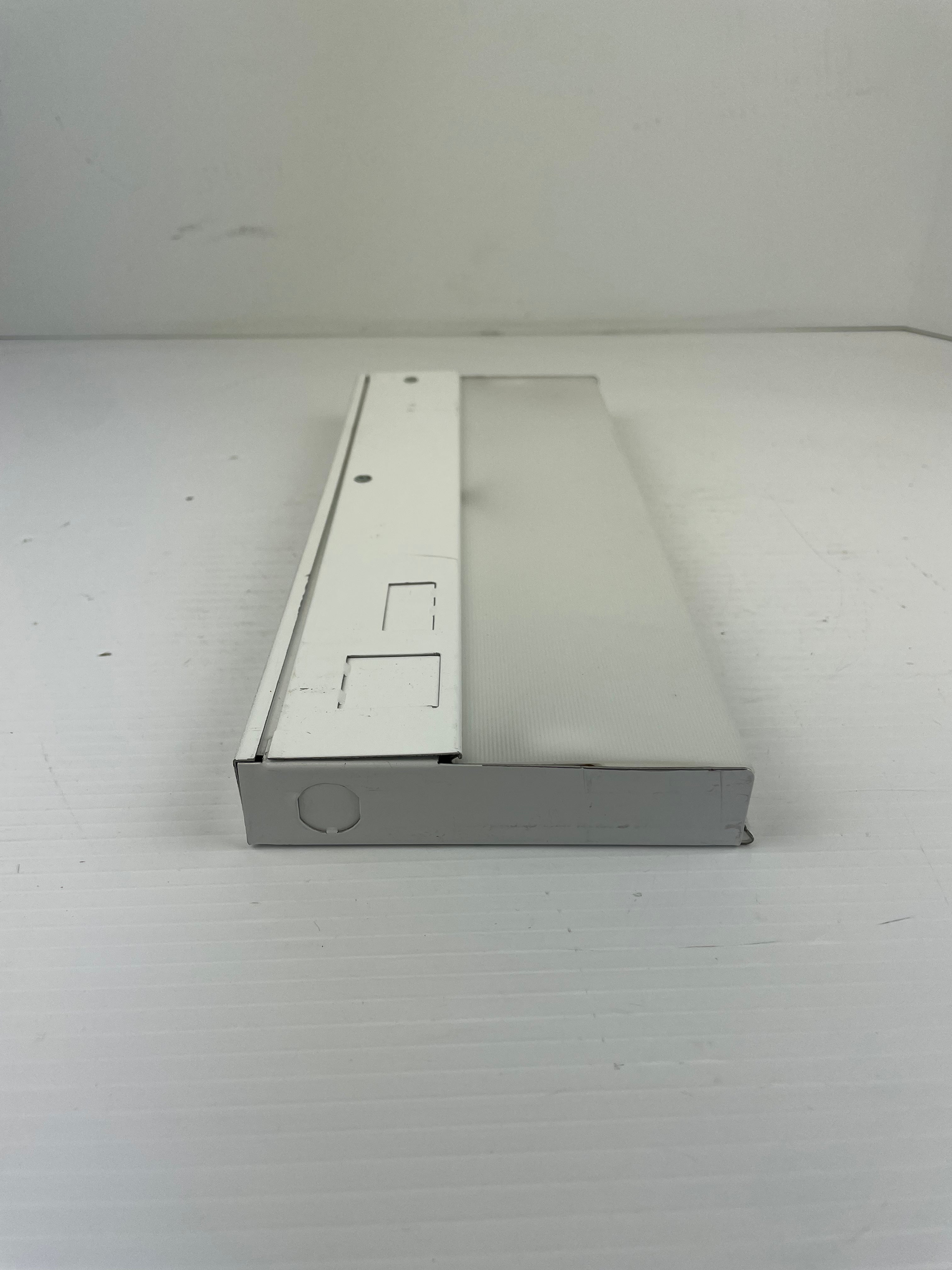 International Lighting U108 12-Inch 8 Watt Fluorescent Fixture White