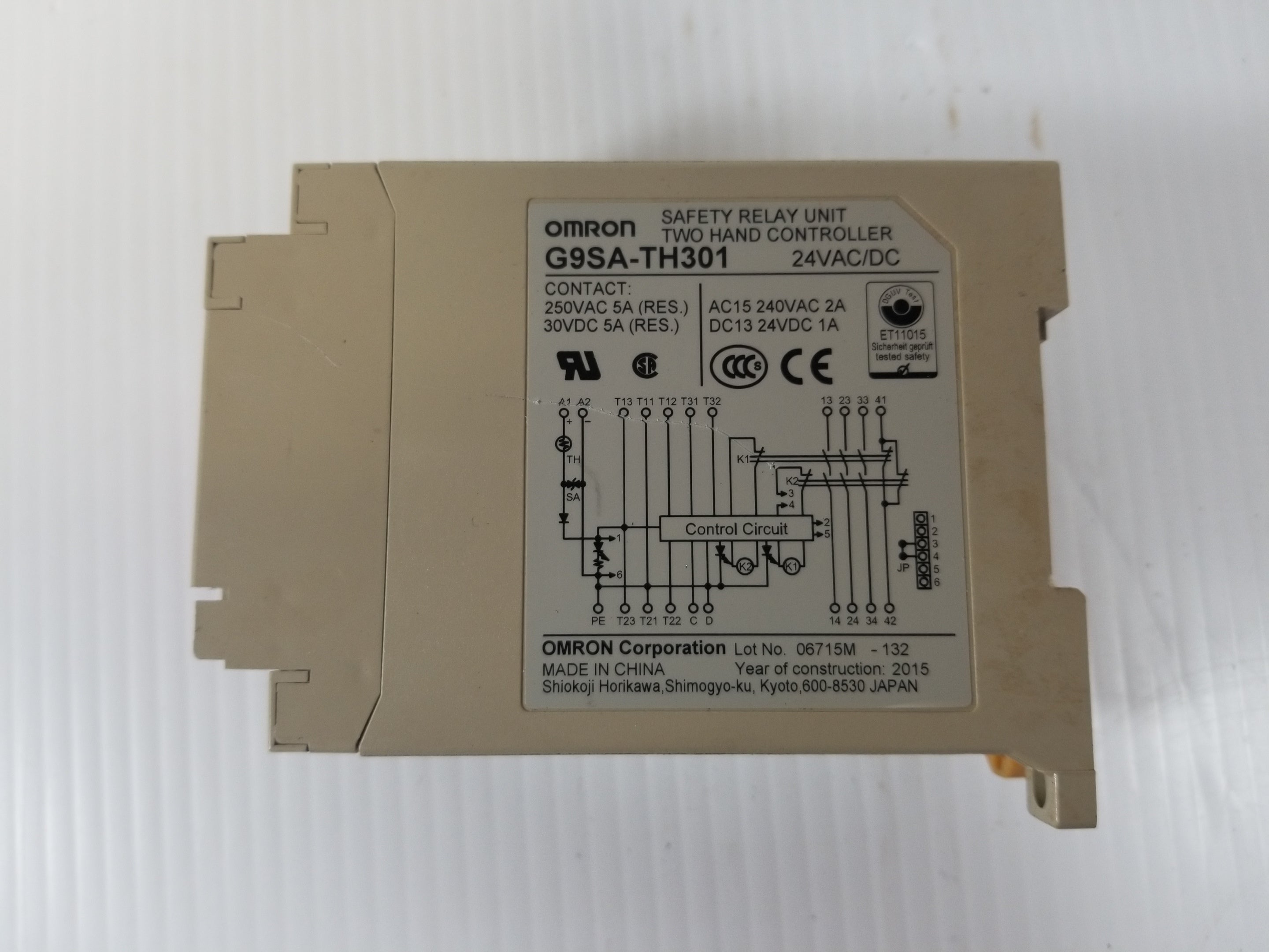 Omron Safety Relay G9SA-TH301 Two Hand Controller 24VAC/DC