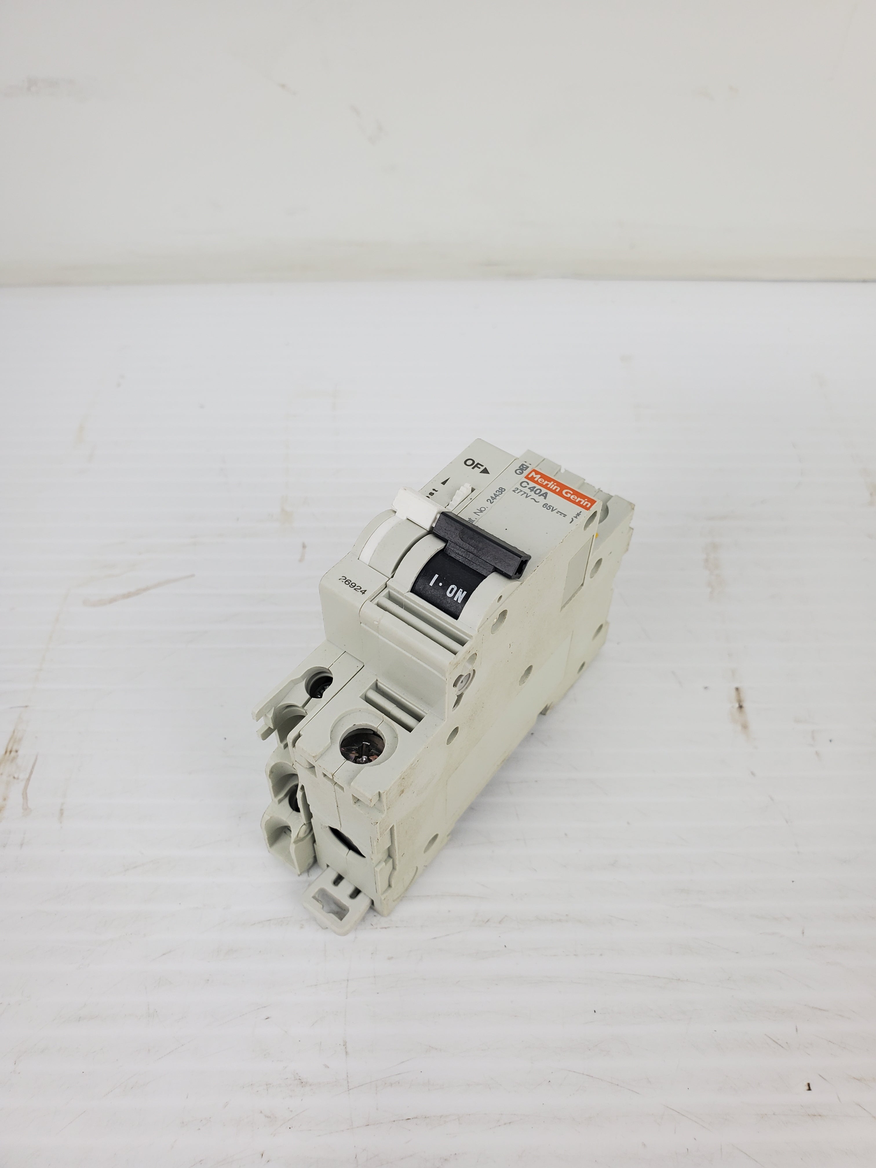 Merlin Gerin C40A Circuit Breaker 24438 277V-65V