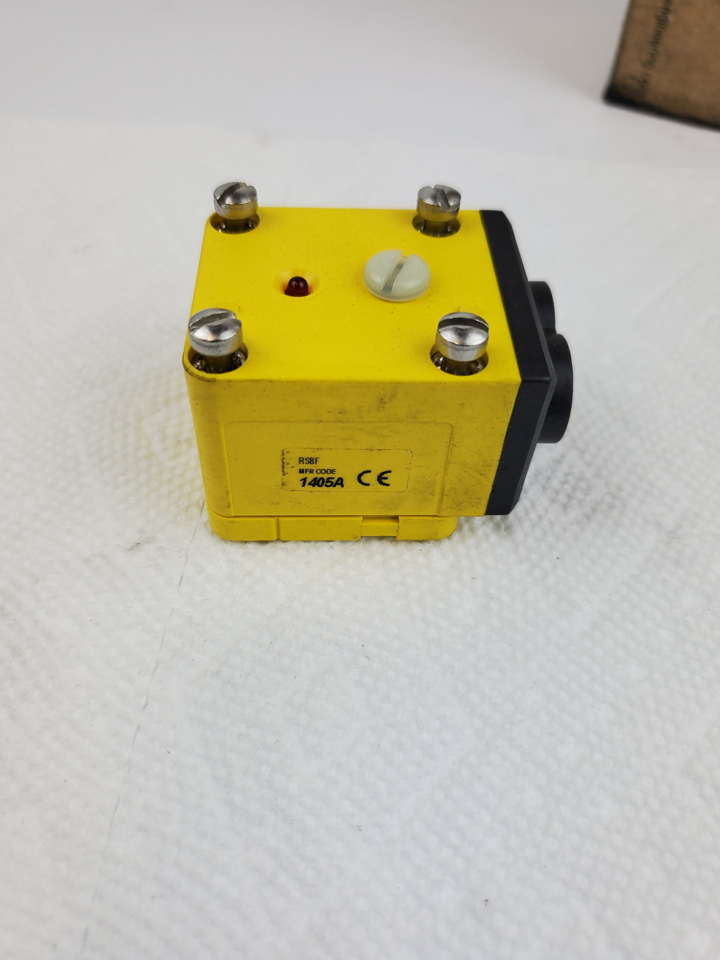 Banner Engineering 25576 RSBF Maxi-Beam Glass Fiber Optic Sensor Head Module