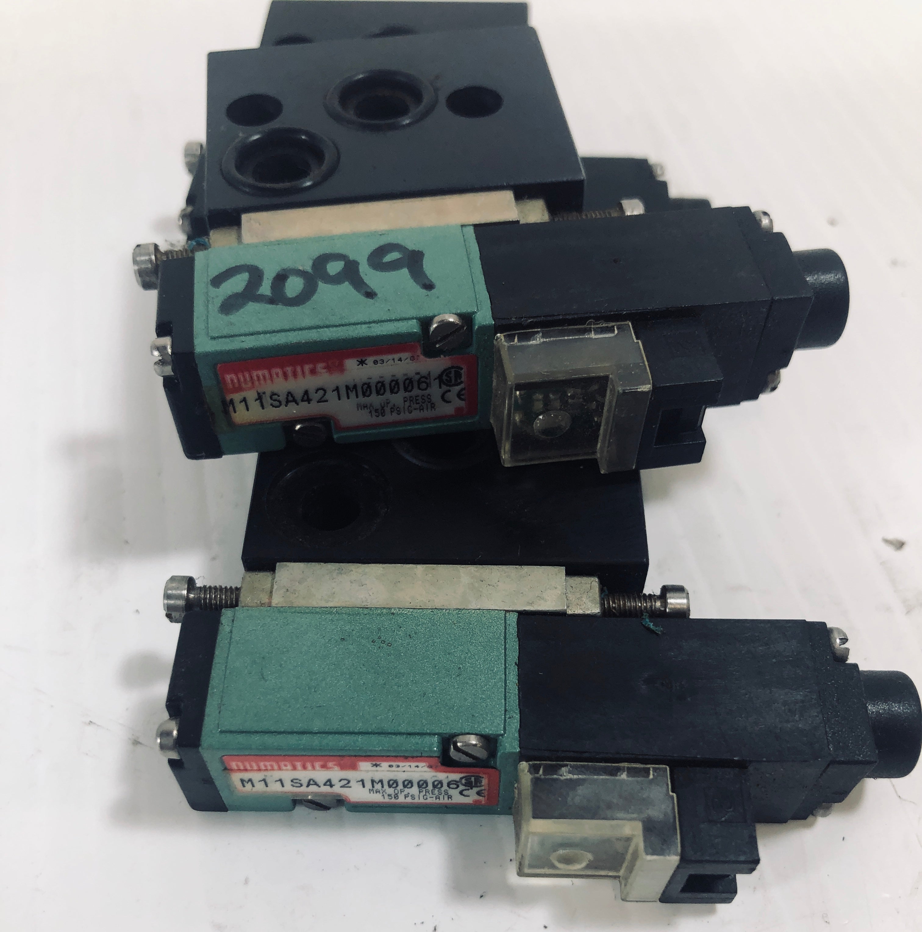 Numatics Solenoid Valve M11SA21M00006 1.8 Watts 24 VDC (Lot of 3)