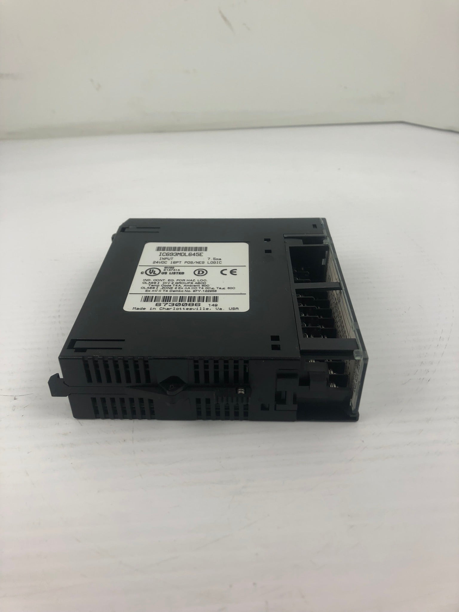 GE Fanuc IC693MDL645E Input PLC Module 24VDC 16PT P0S/NEG Logic with Door