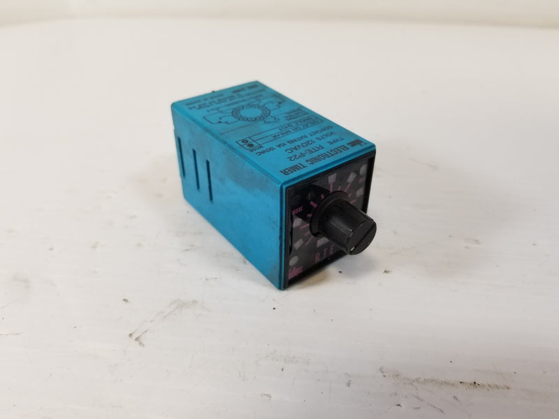 Idec RTE-P22 Electronic Timer 120VAC