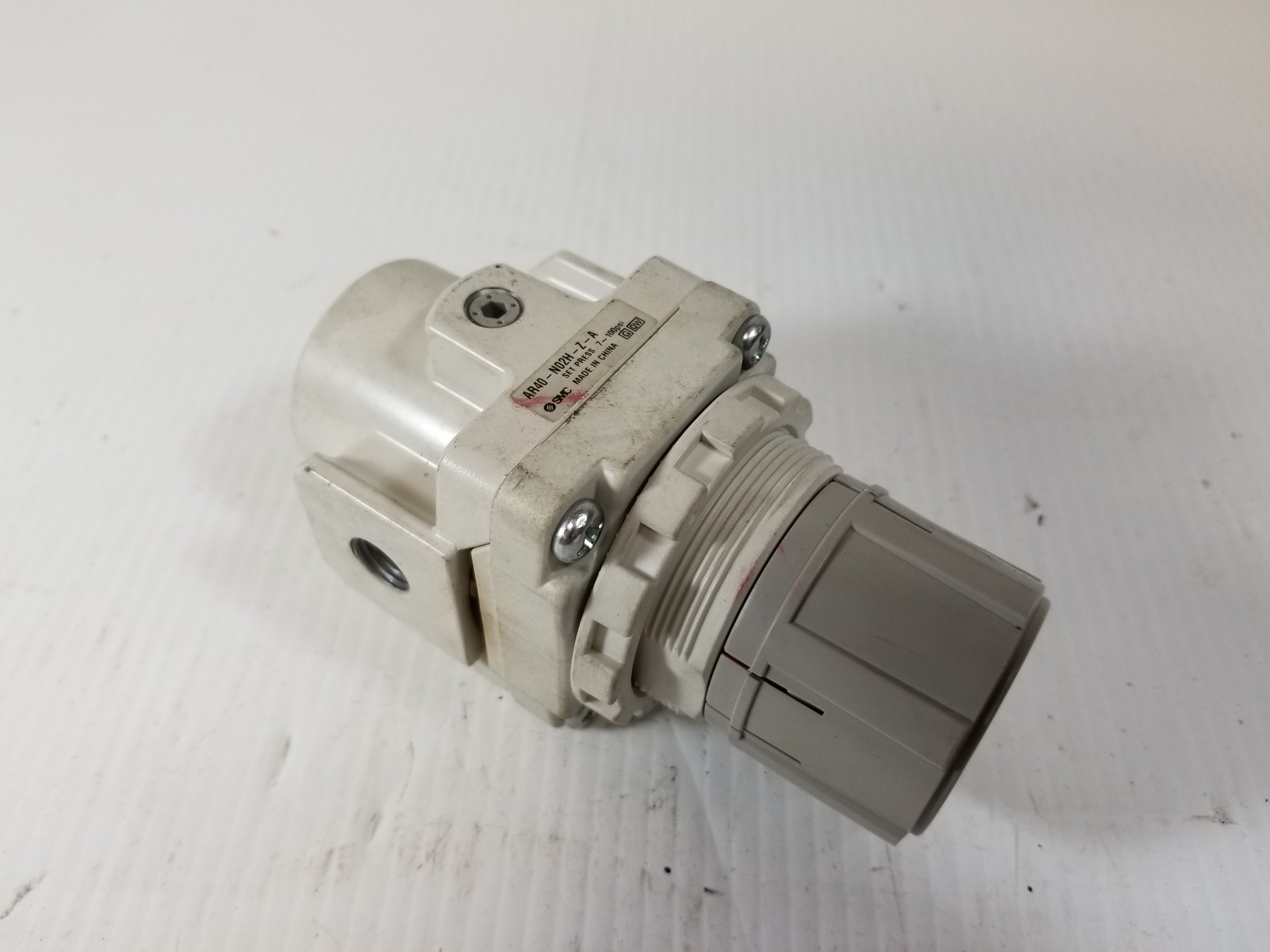 SMC AR40-N02H-Z-A Pneumatic Pressure Regulator 100PSI
