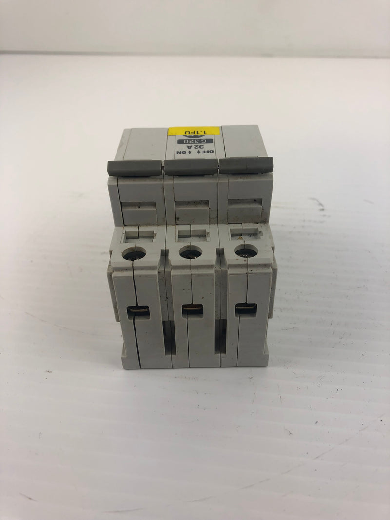 Allen-Bradley 1492-CB3 G320 Ser B 3-Pole 32A Circuit Breaker