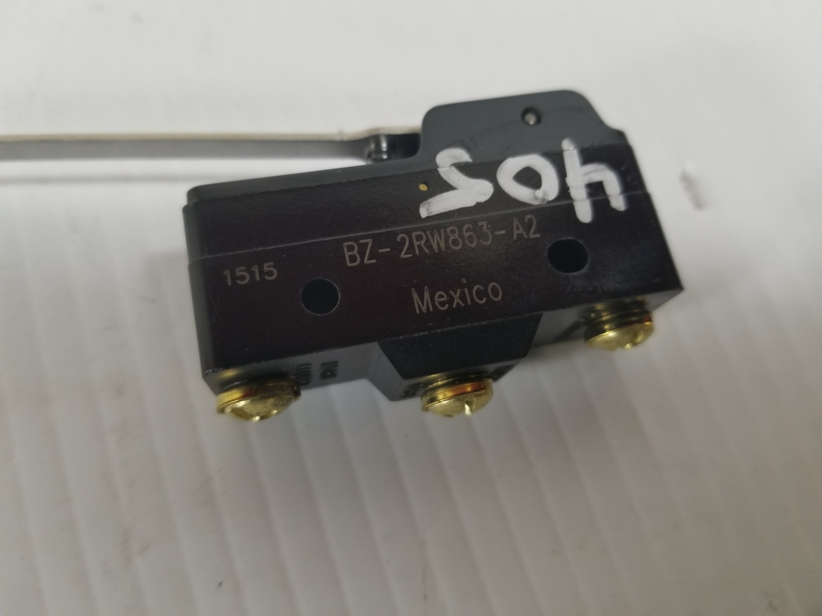 Honeywell BZ-2RW863-A2 Lever Limit Switch