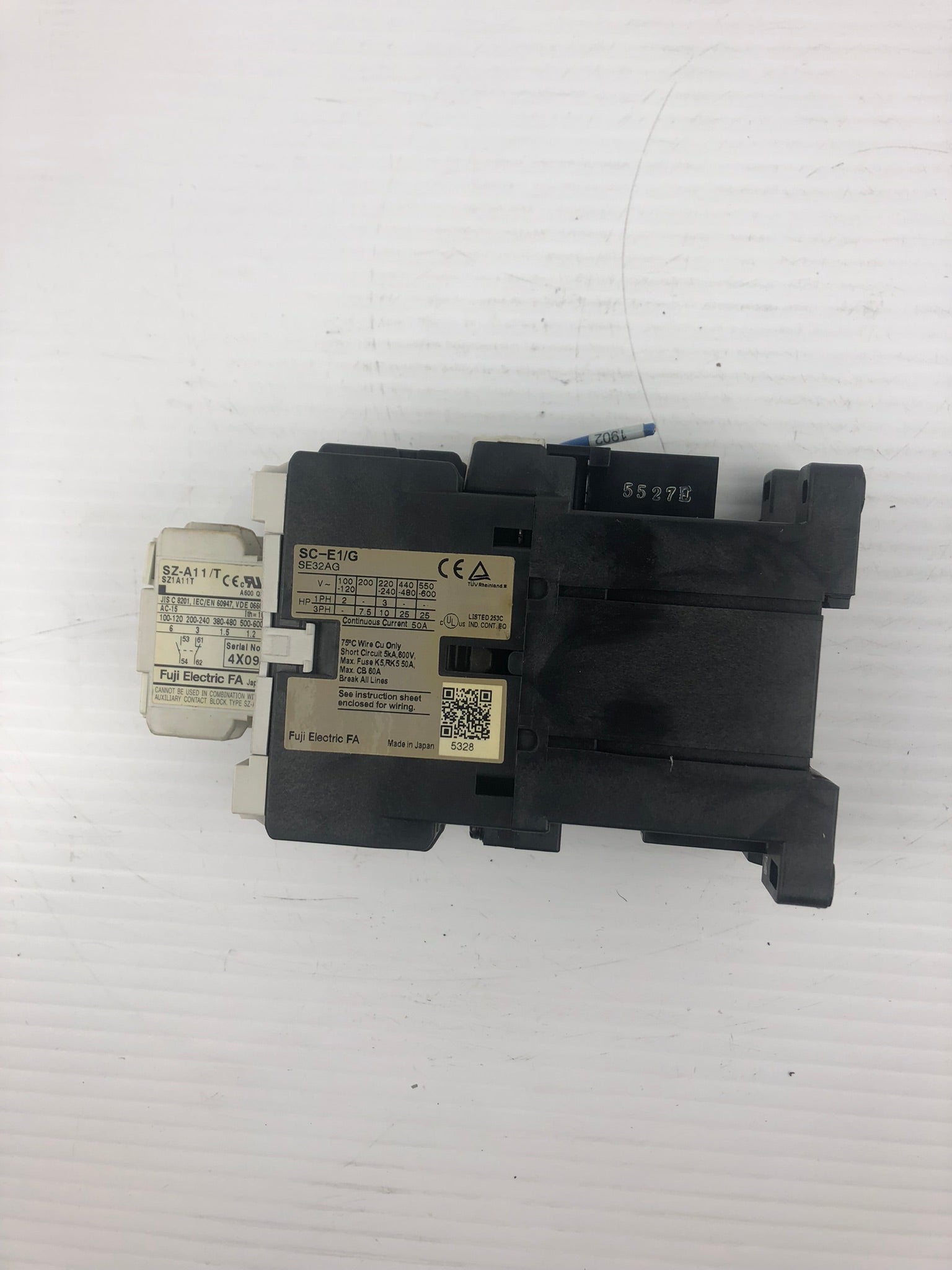 Fuji Electric SC-E1/G SE32AG Contactor Fuji SZ-A11/T Auxiliary SZ-Z36 Coil