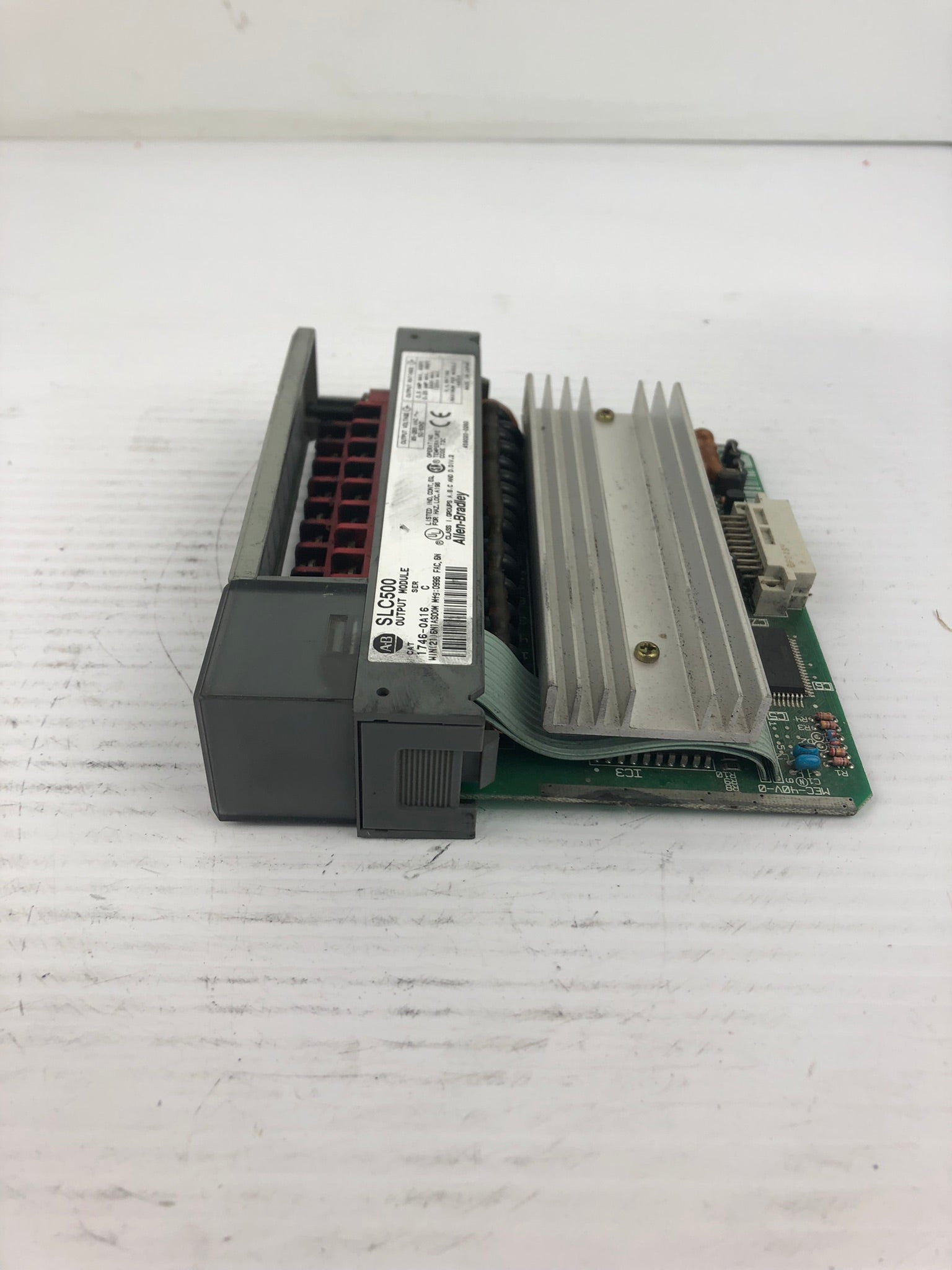 Allen-Bradley 1746-0A16 Output Module Series C SLC 500 - With Door