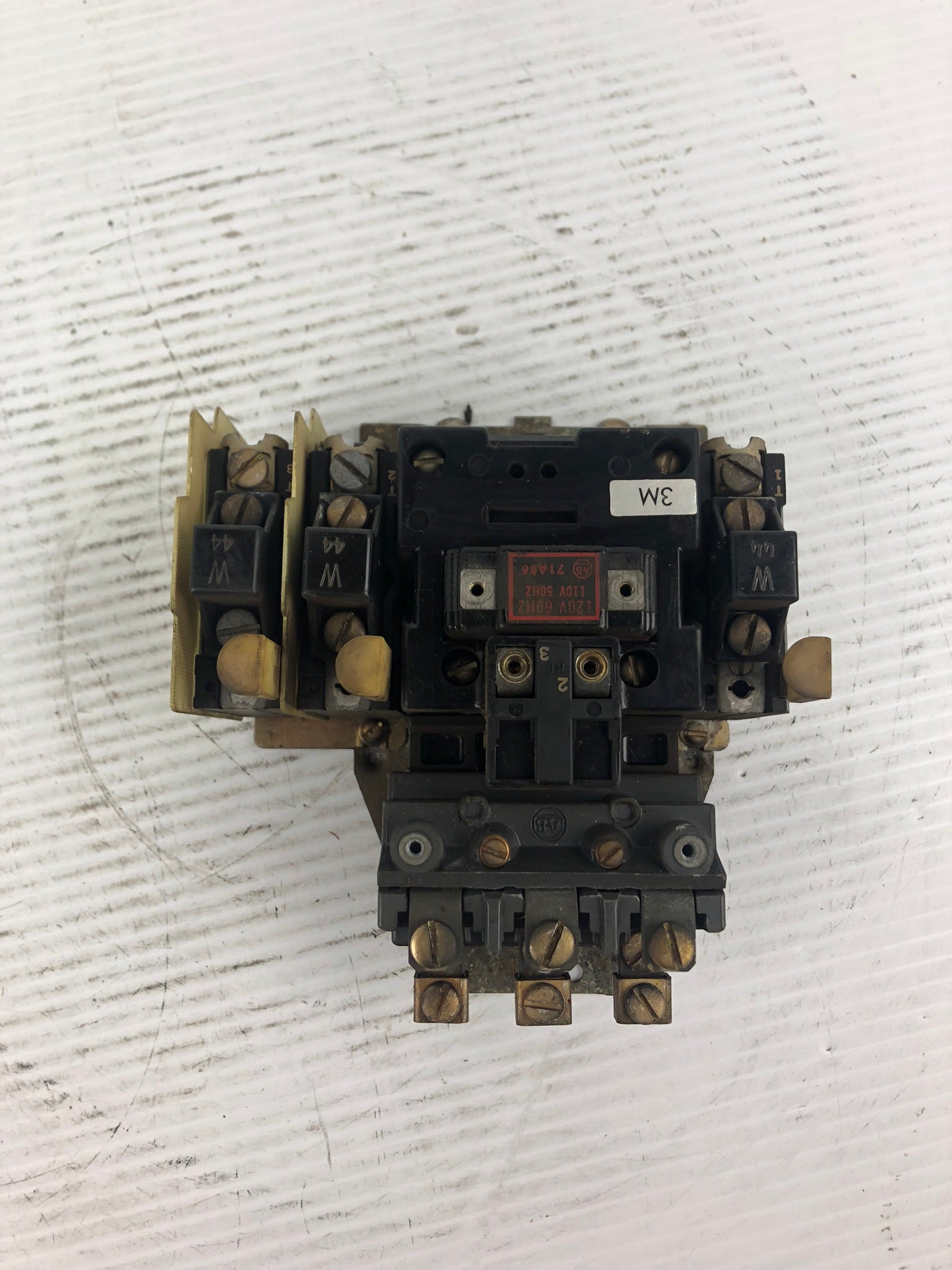 Allen Bradley 709-B0D103 Starter Series K Size 1 120V/110V 50/60Hz 71A86 Coil