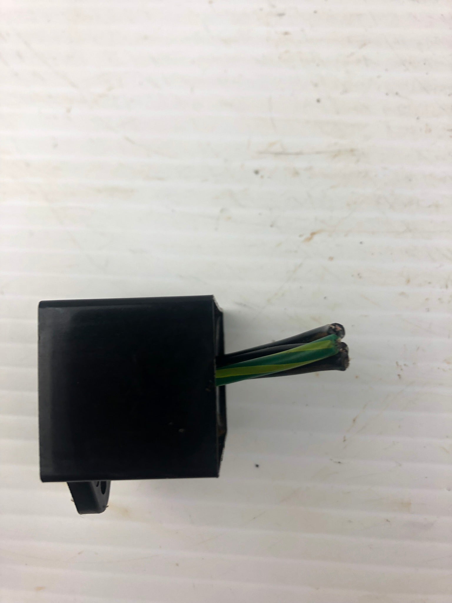 Okaya RAV 781BXZ-2A Surge Protector 250V 50/60 Hz