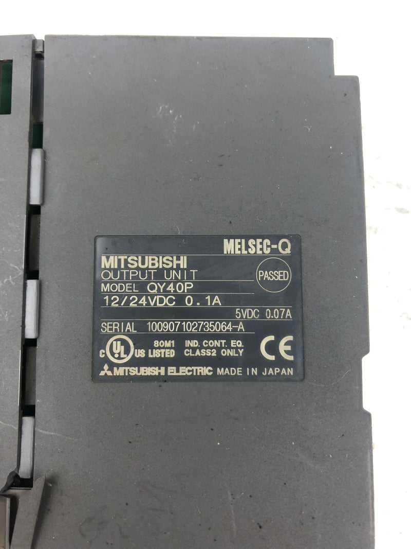 Mitsubishi QY40P PLC Output Module - Damaged Case