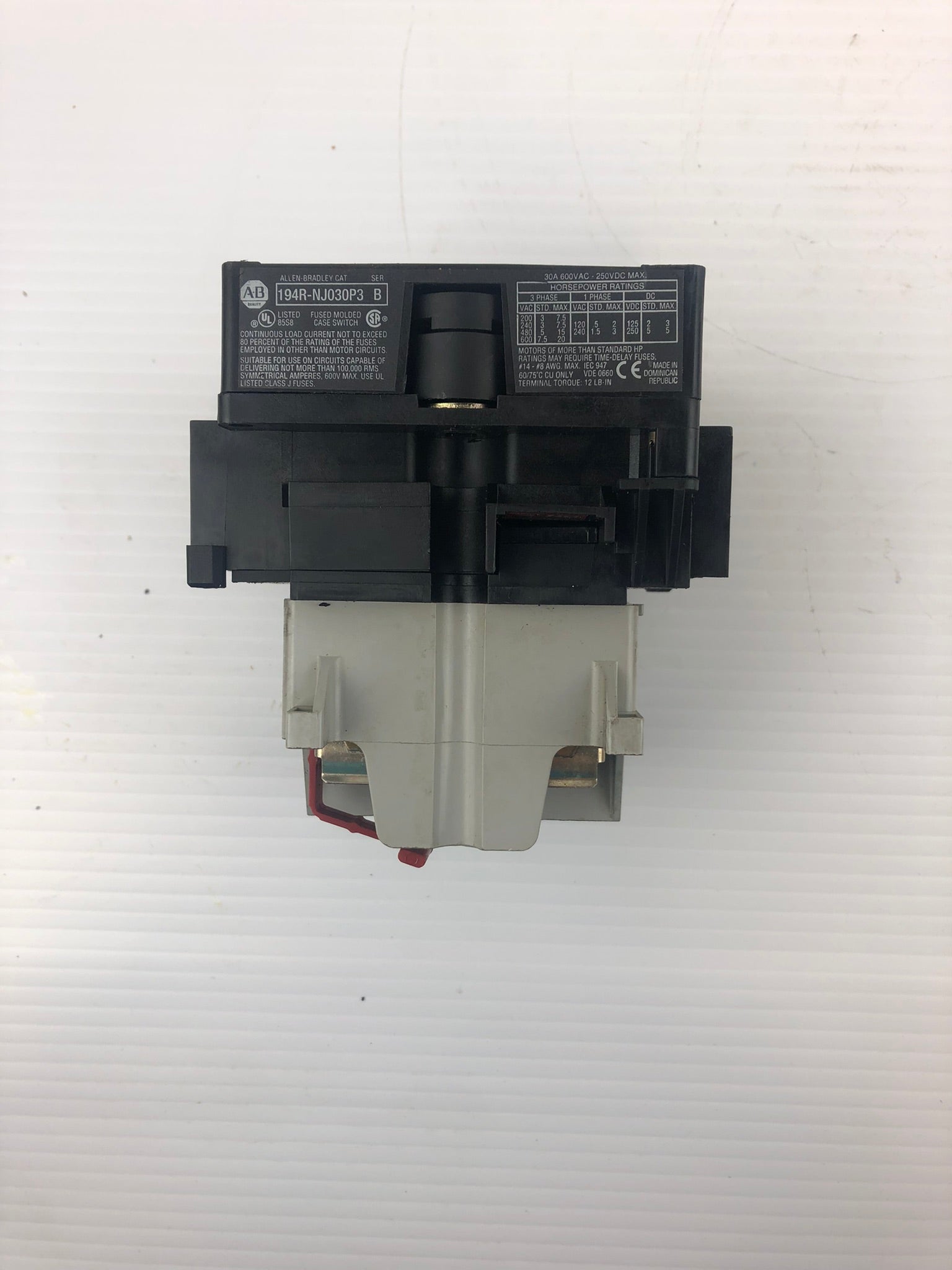 Allen-Bradley 194R-NJ030P3 Fuse Series B 3-Pole Molded Case Switch - Broken Pc