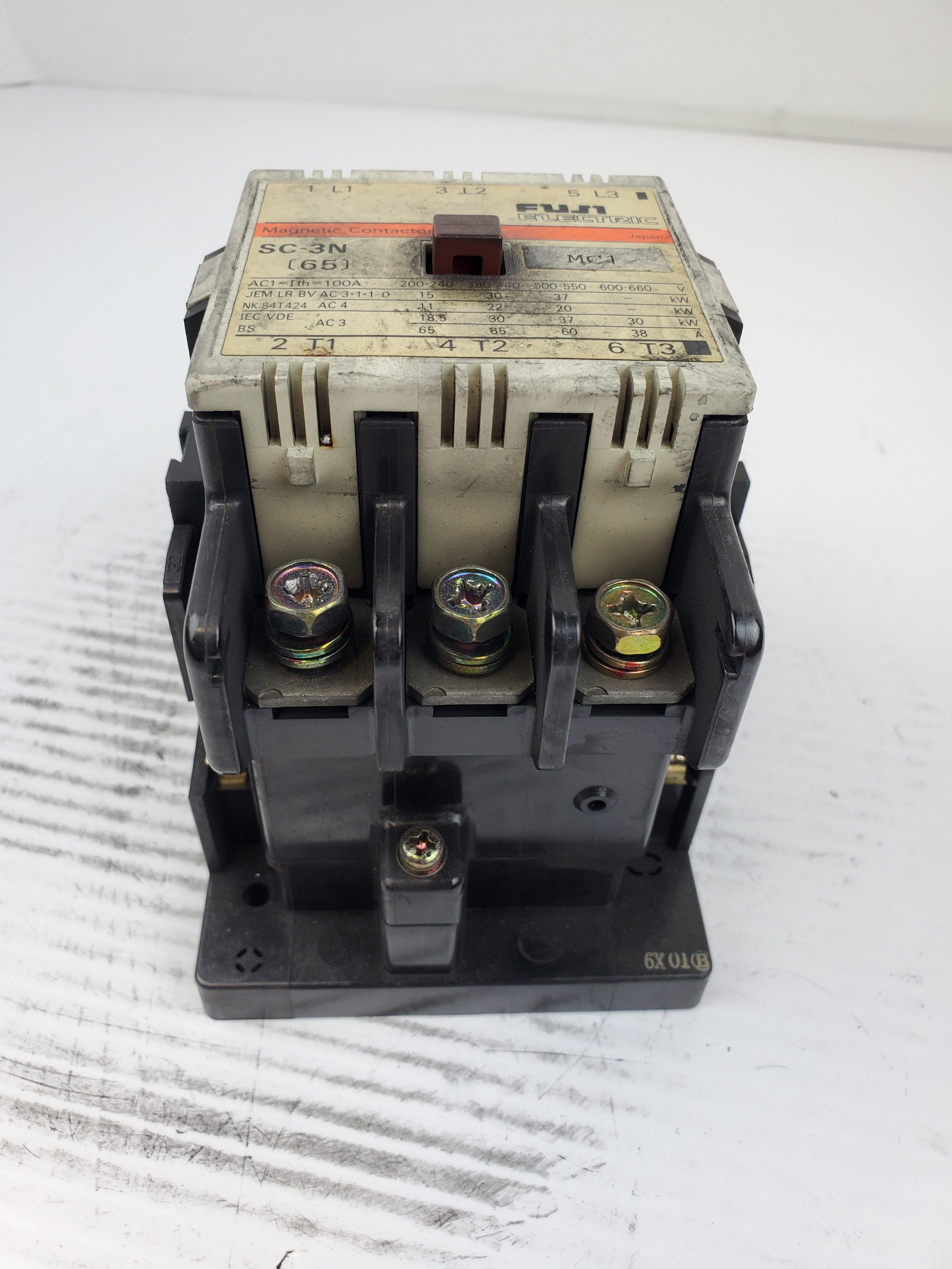 Fuji Electric SC-3N (65) Magnetic Contactor 4NC2H# SC3N65