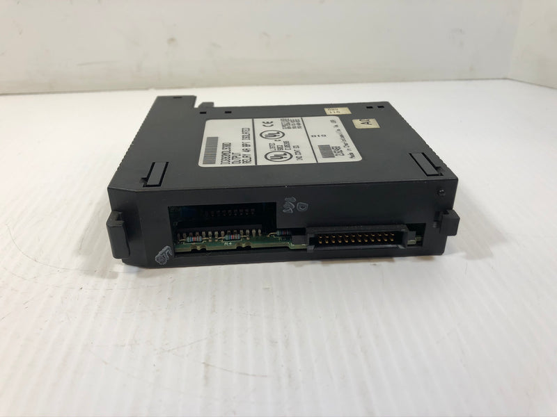 GE Fanuc IC693MDL930D Output Relay Module 4A 8PT Isolated