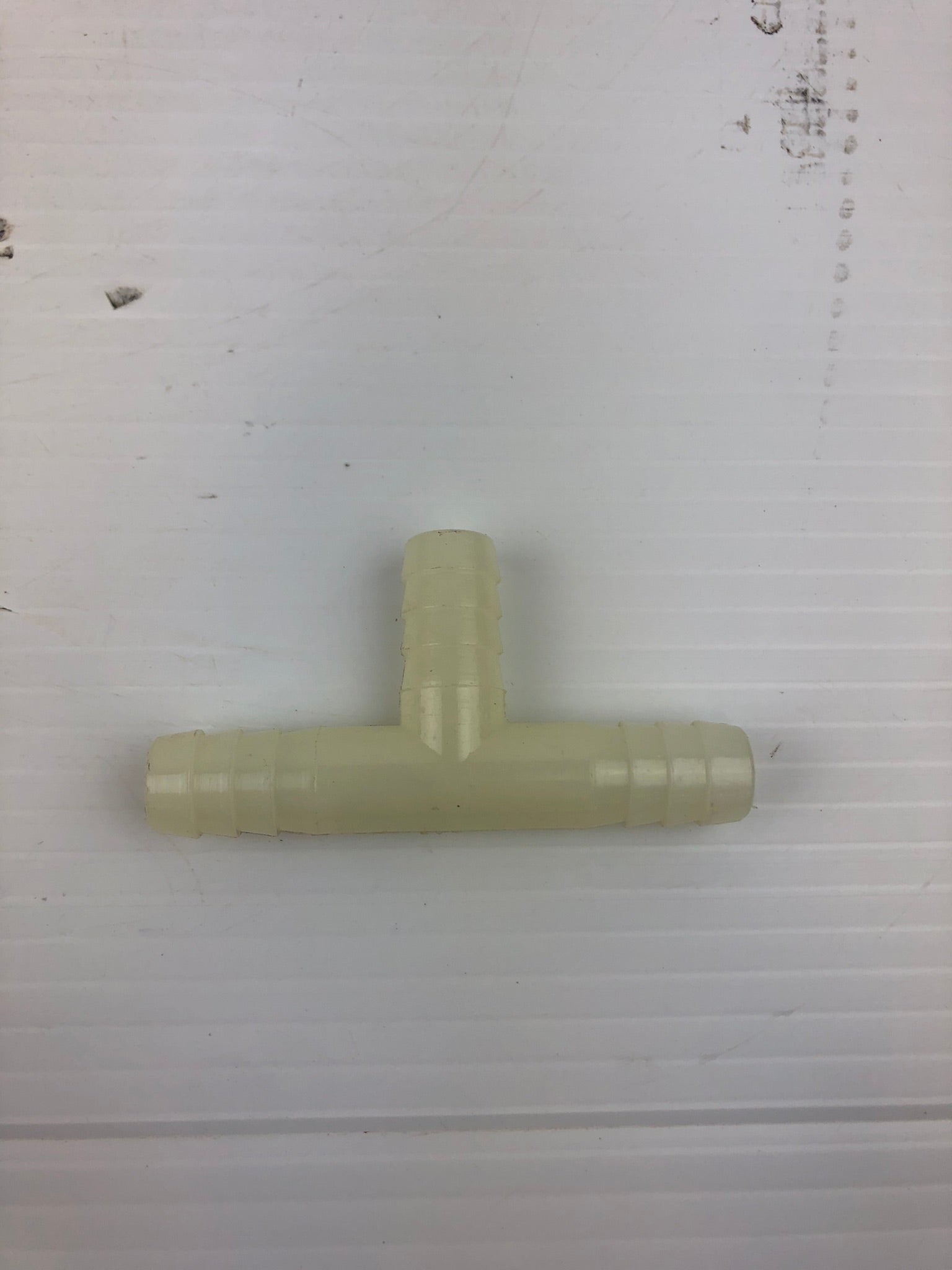 3" x 1-1/2" Nylon Tee Fitting Connectors (lot of 24)