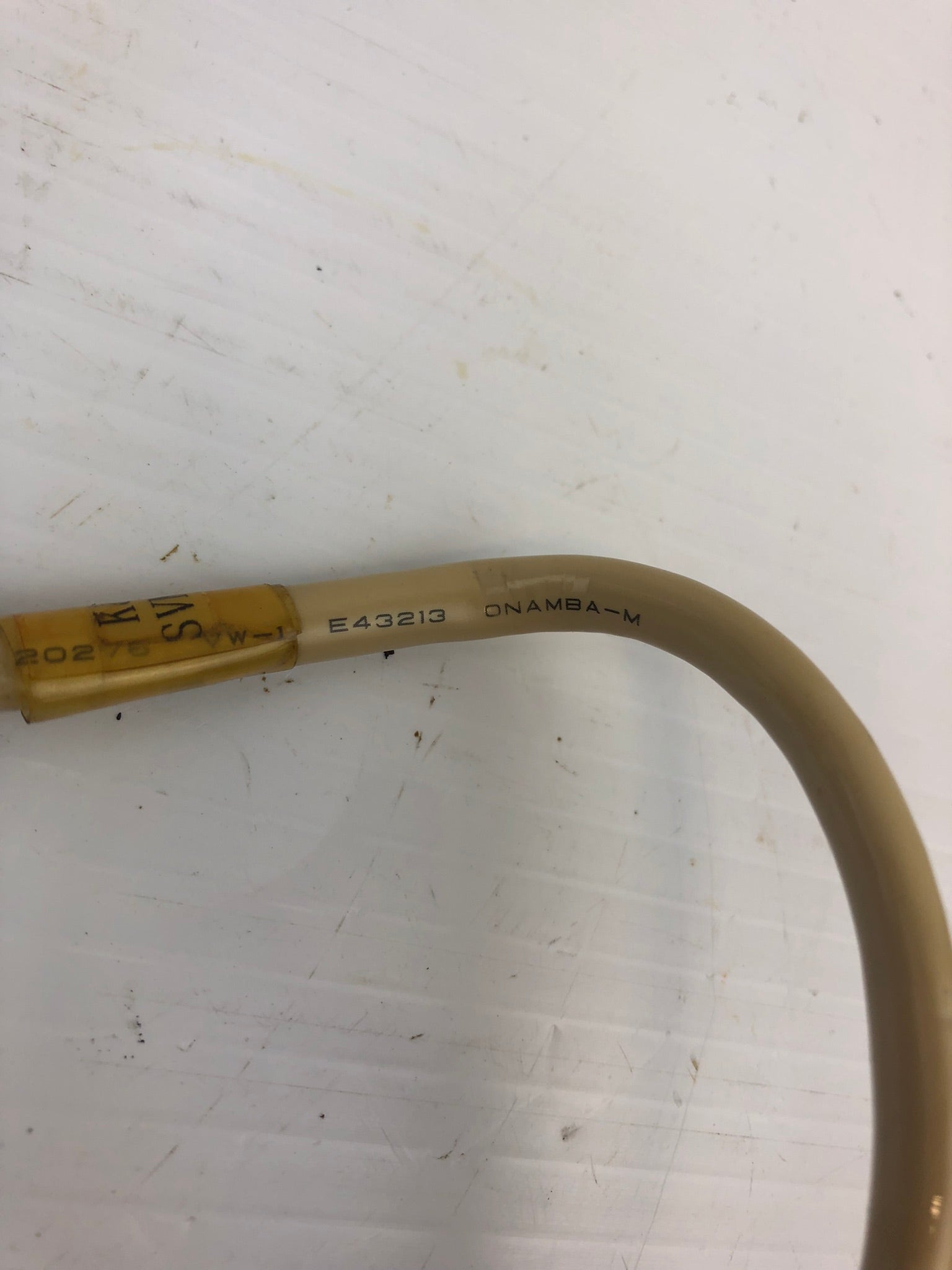 ONAMBA-M E43213 Cable Assembly